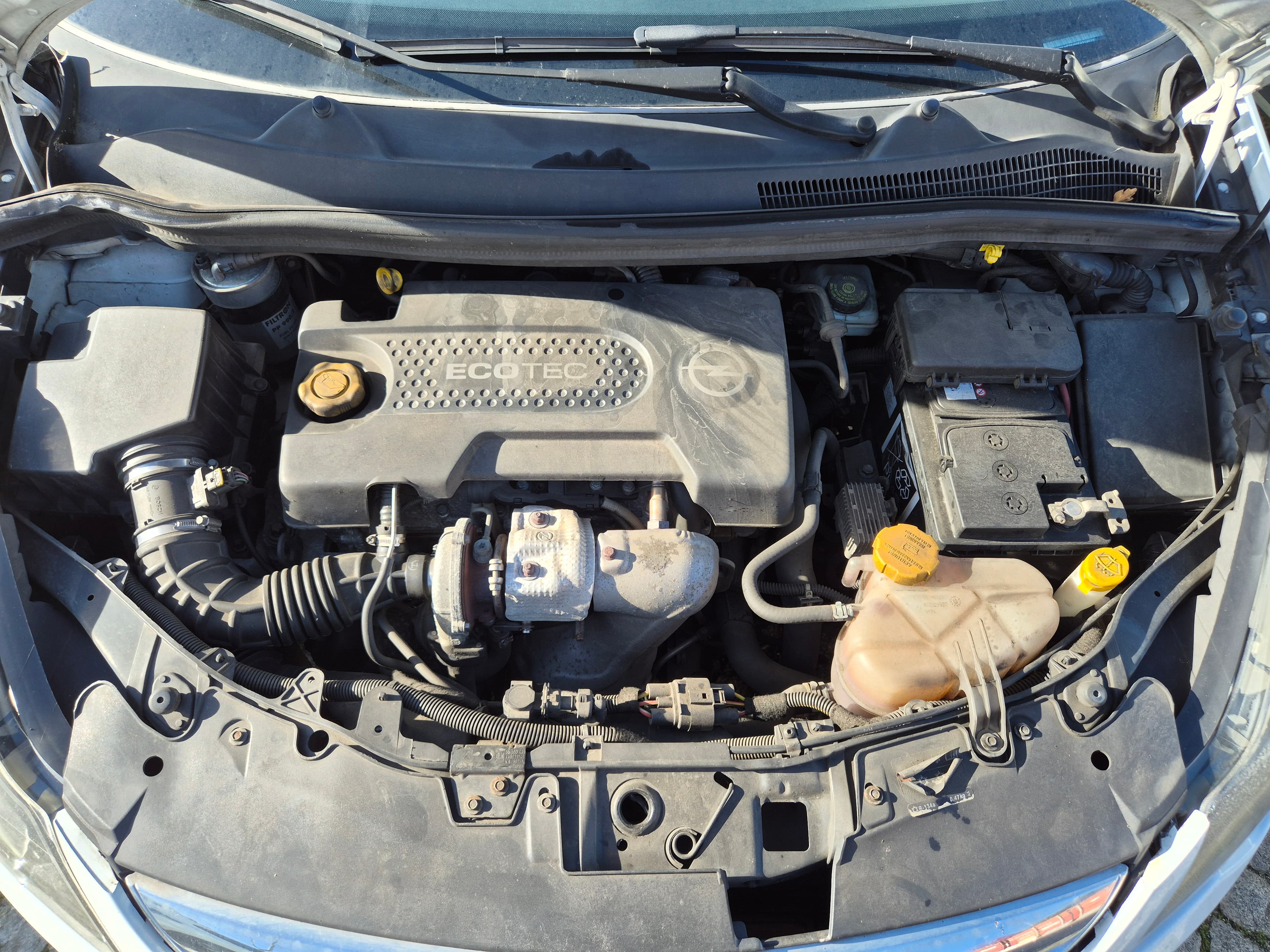 Opel Corsa · Ano 2015 — imagem 37
