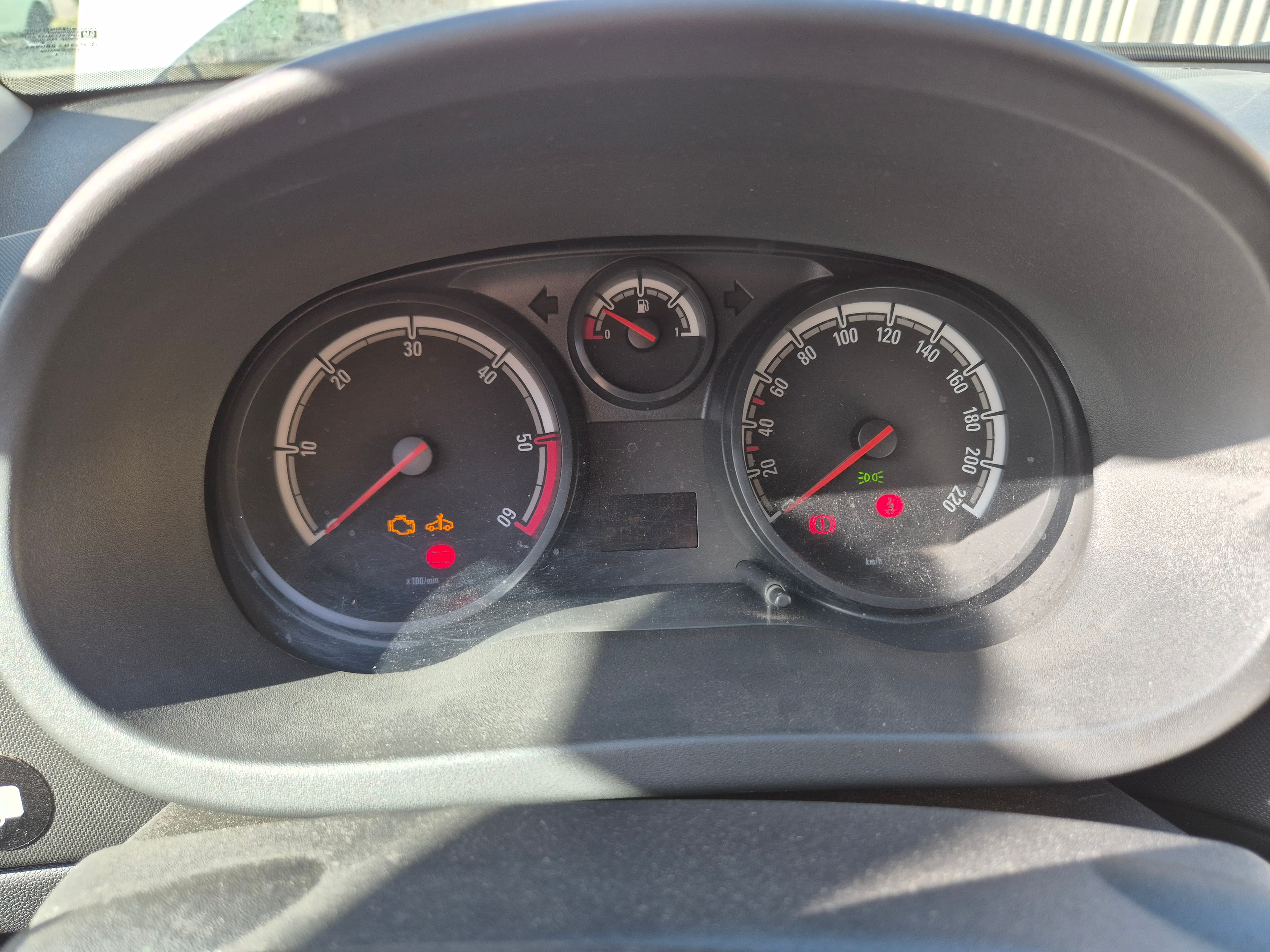 Opel Corsa · Ano 2014 — imagen 12