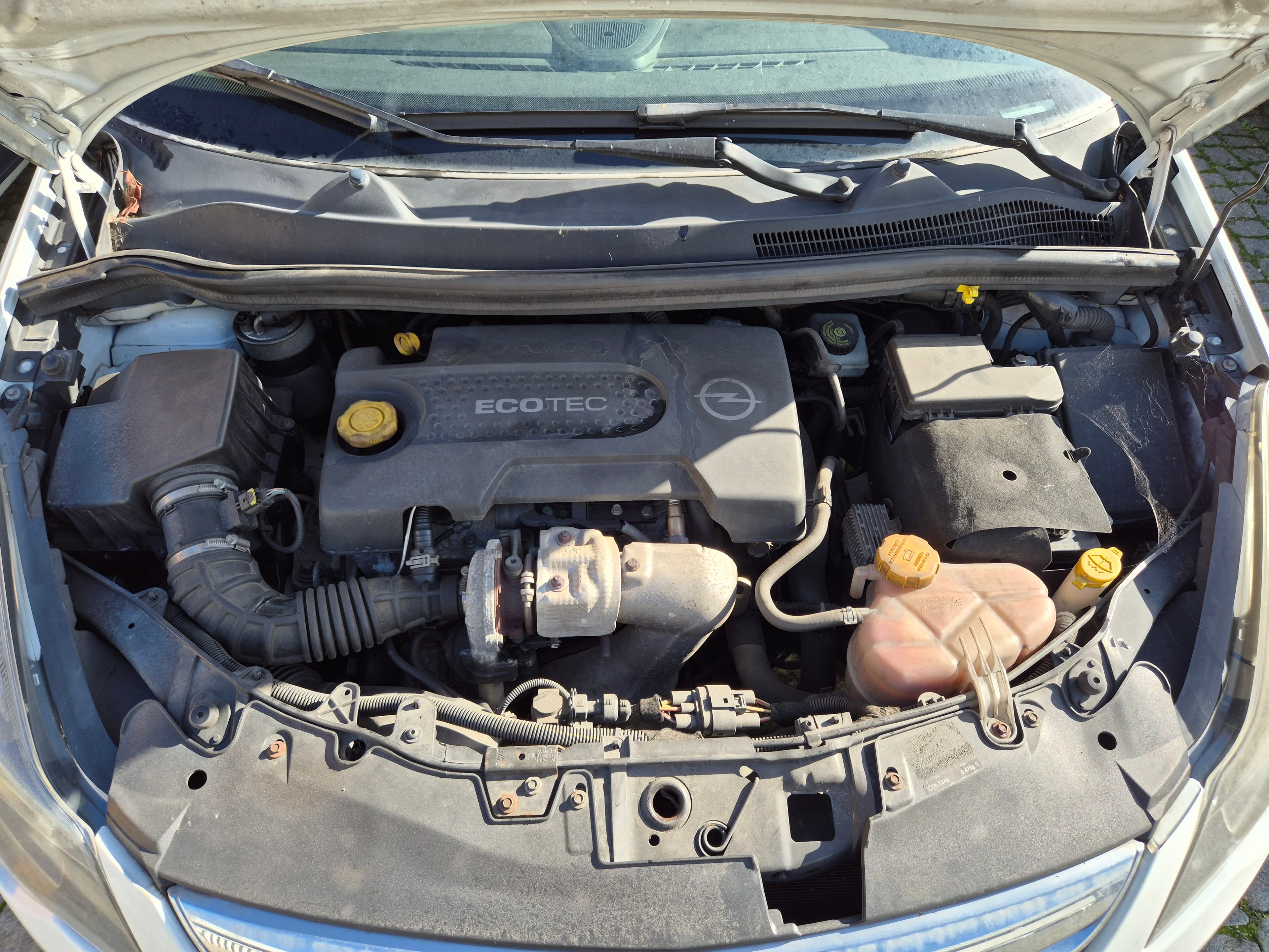 Opel Corsa · Ano 2014 — imagen 36