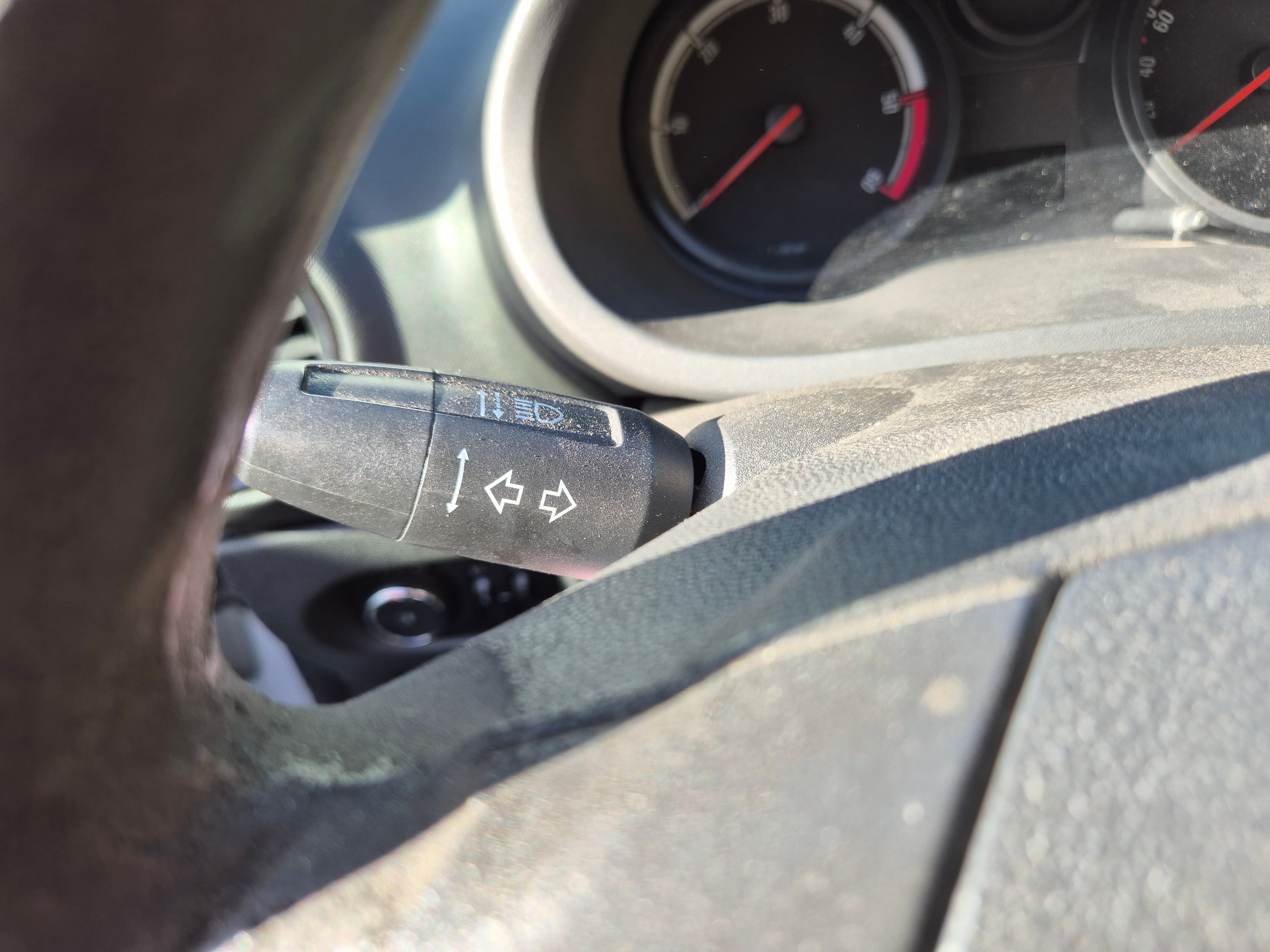 Opel Corsa · Ano 2014 — imagen 27