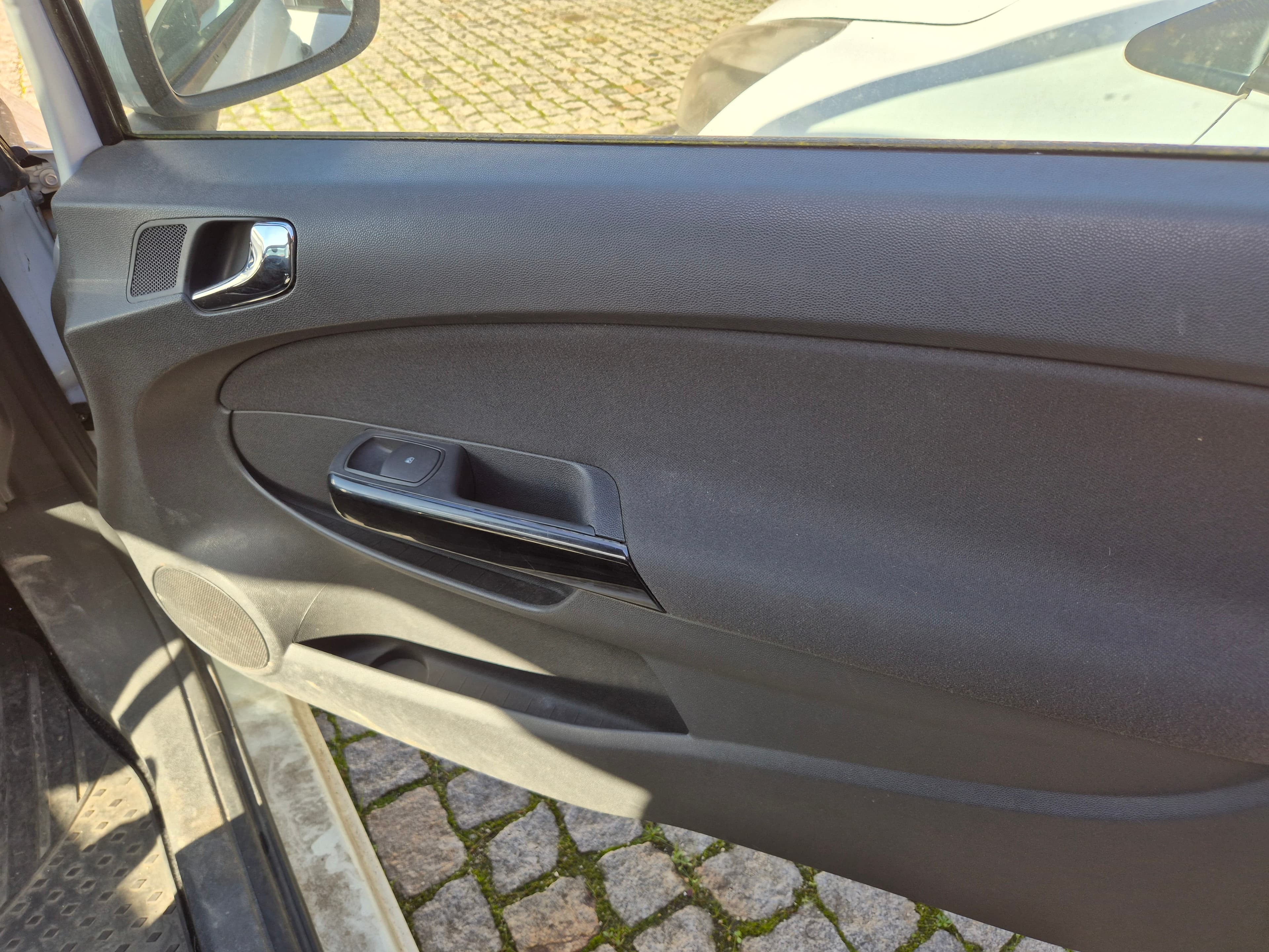 Opel Corsa · Ano 2014 — imagen 19