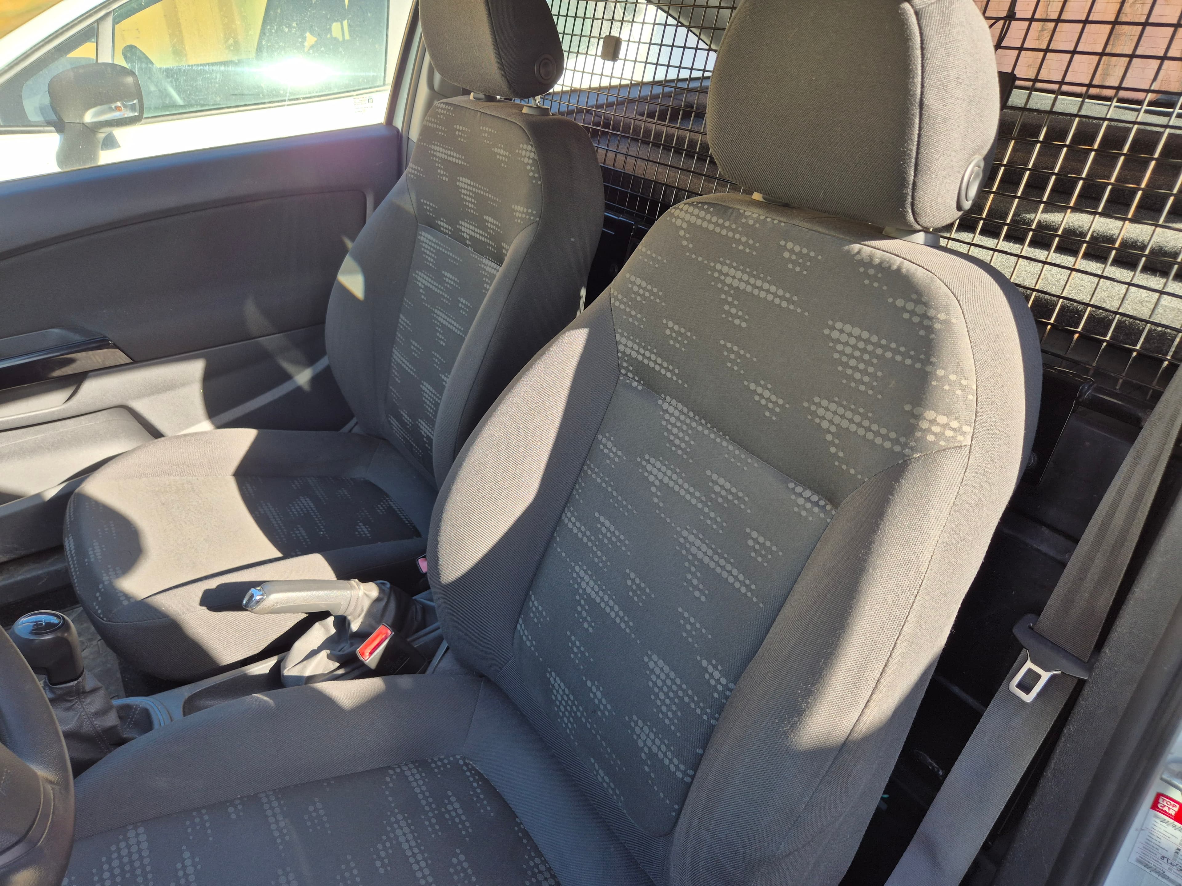 Opel Corsa · Ano 2014 — imagen 23