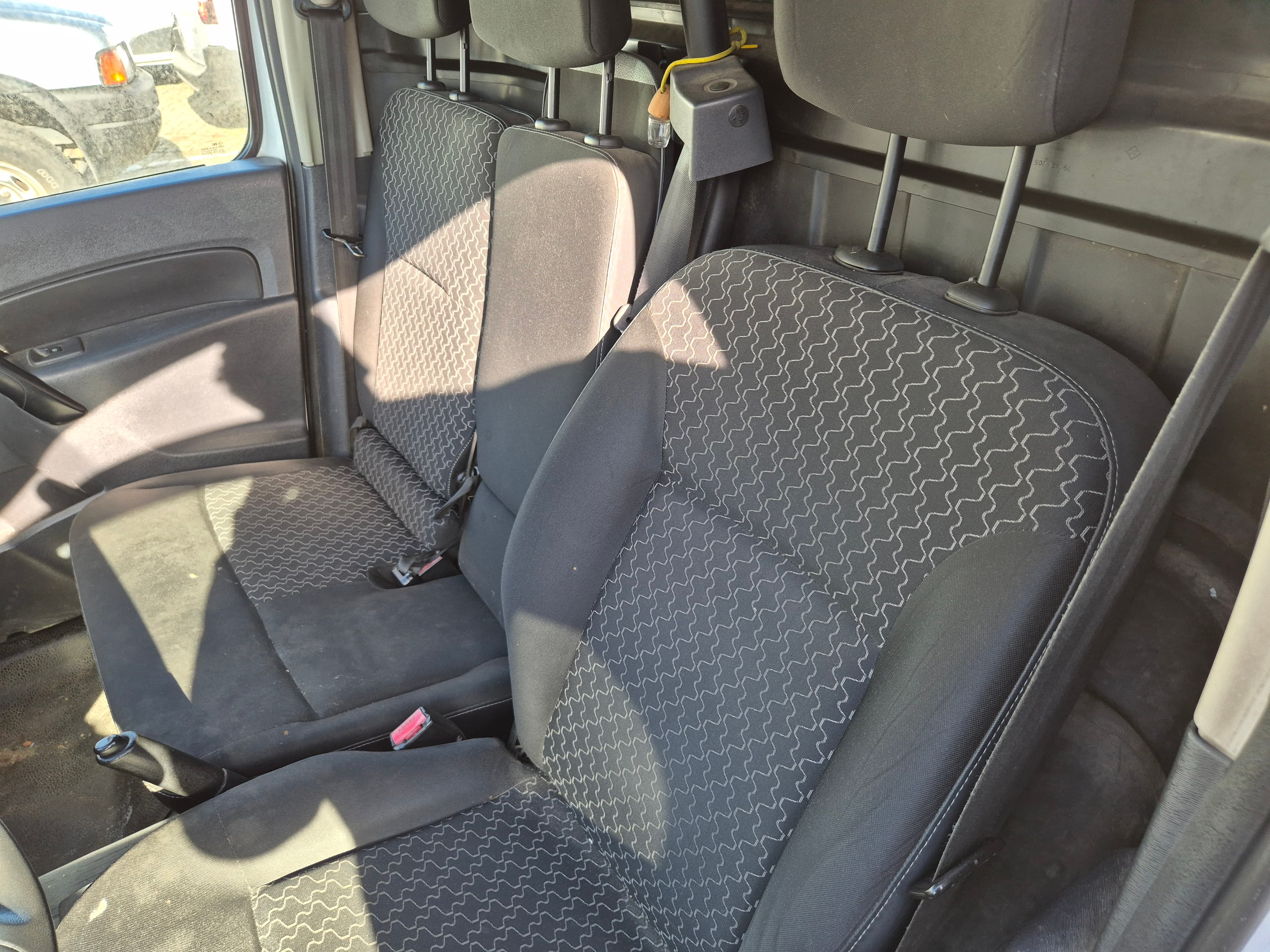 Renault Kangoo · Ano 2014 — imagem 23