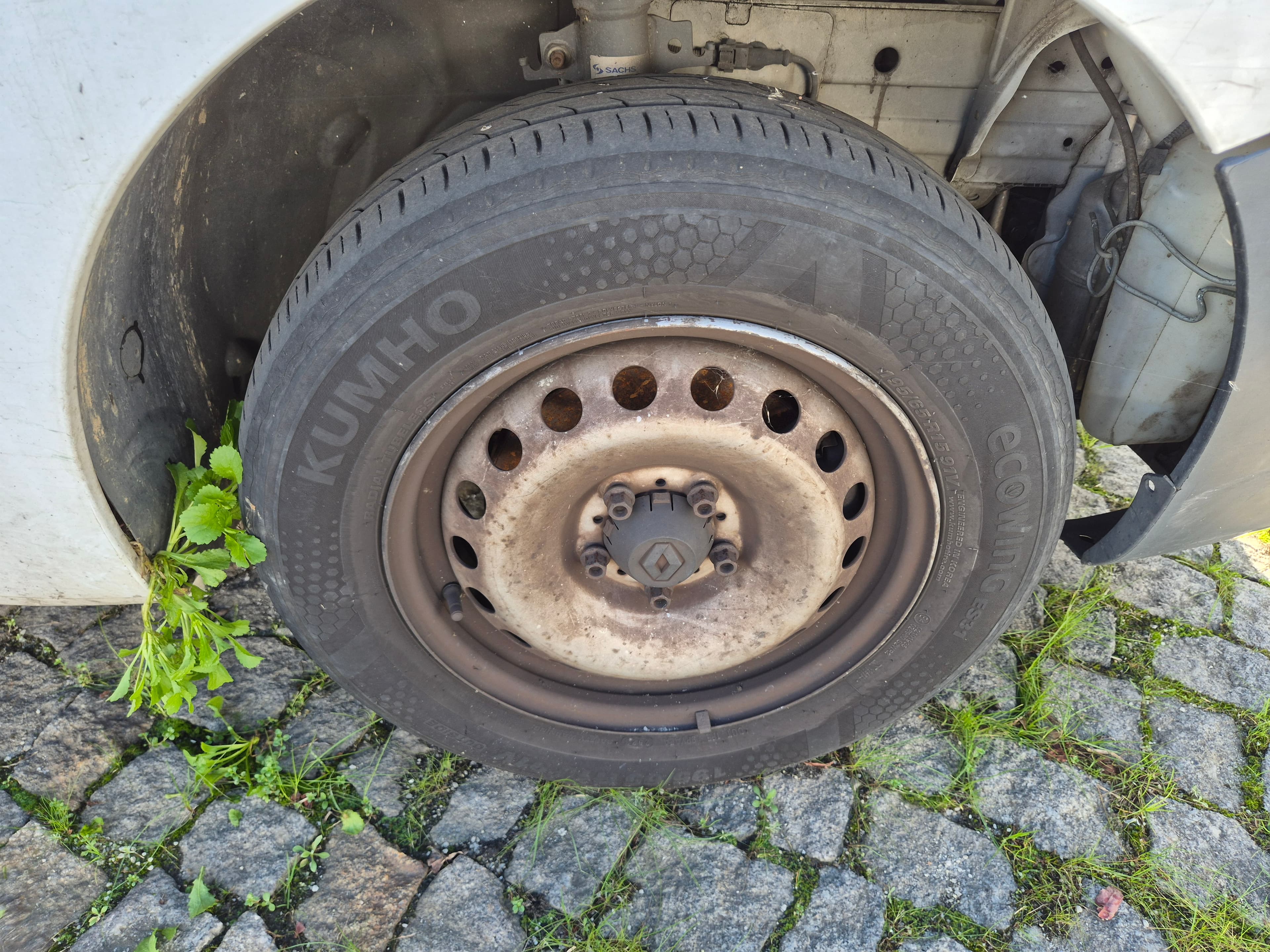 Renault Kangoo · Ano 2014 — imagem 8