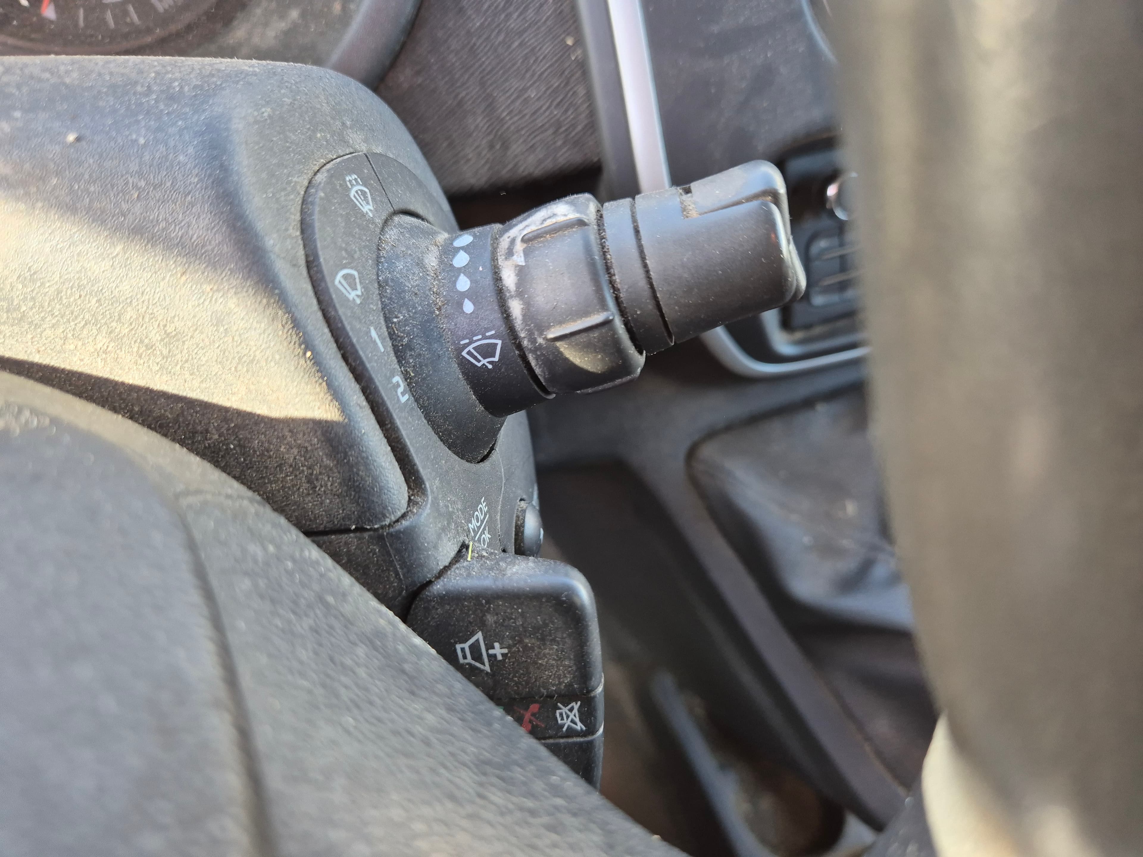 Renault Kangoo · Ano 2014 — imagem 29