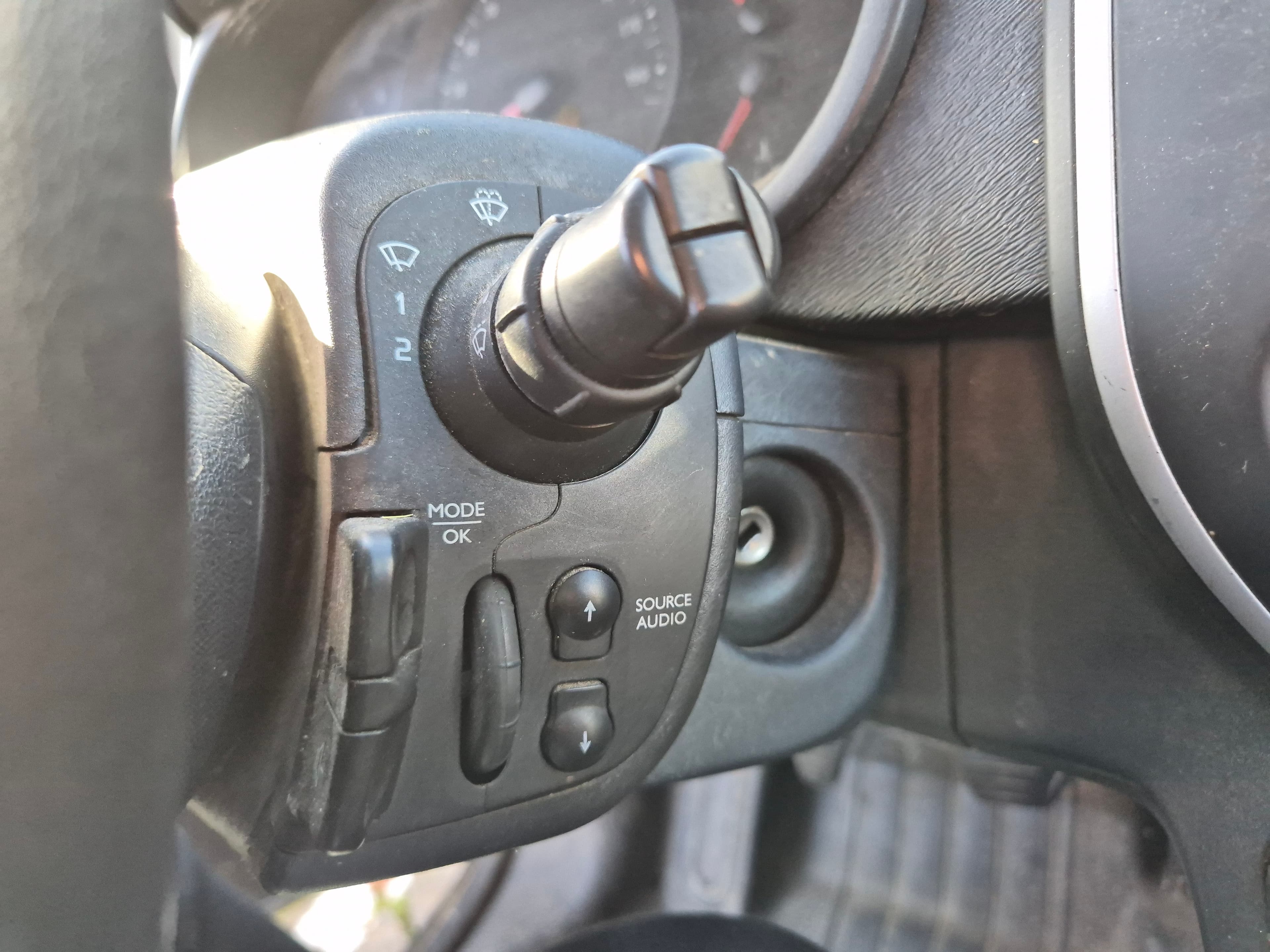 Renault Kangoo · Ano 2014 — imagem 30
