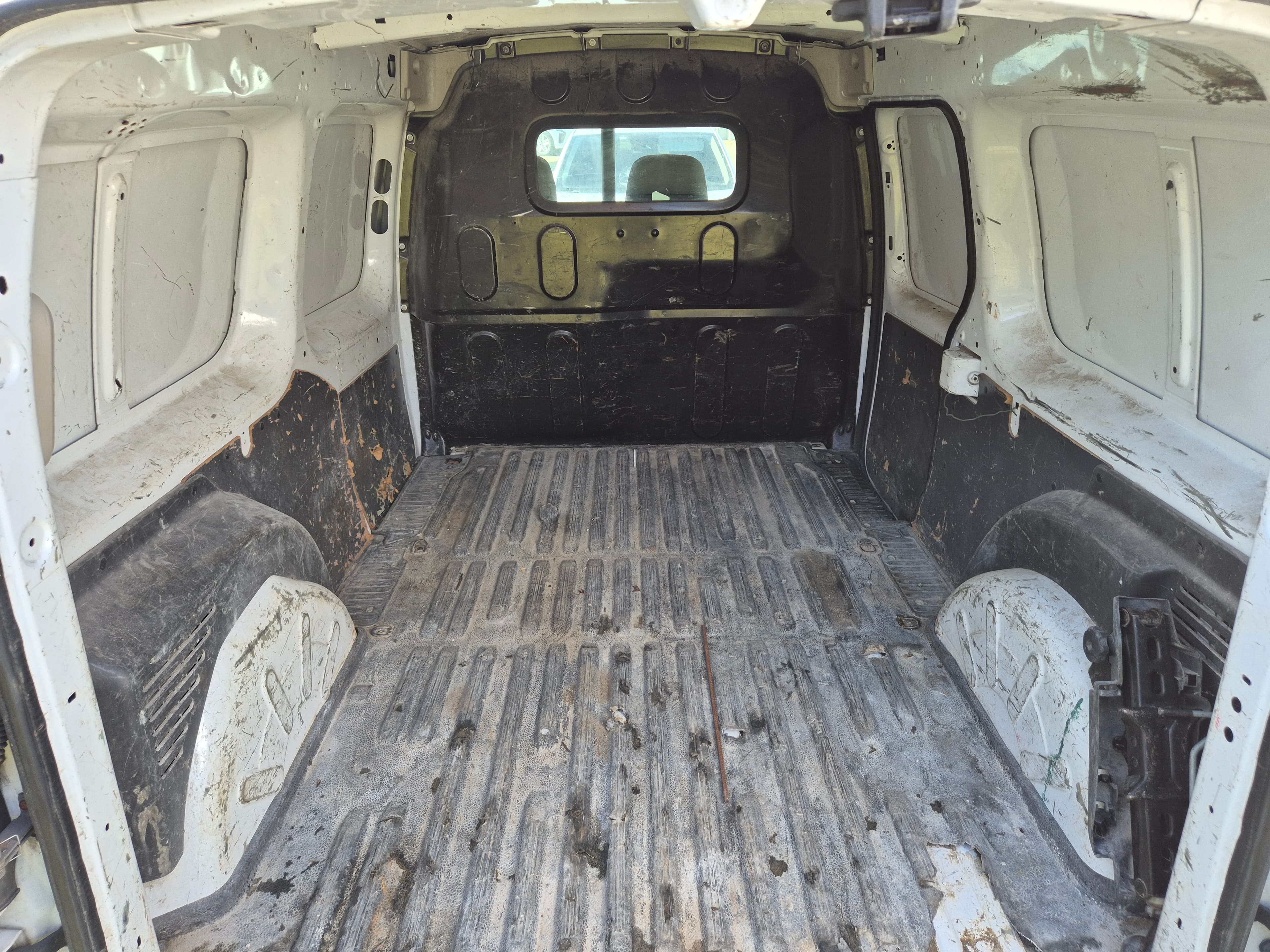 Renault Kangoo · Ano 2014 — imagem 15