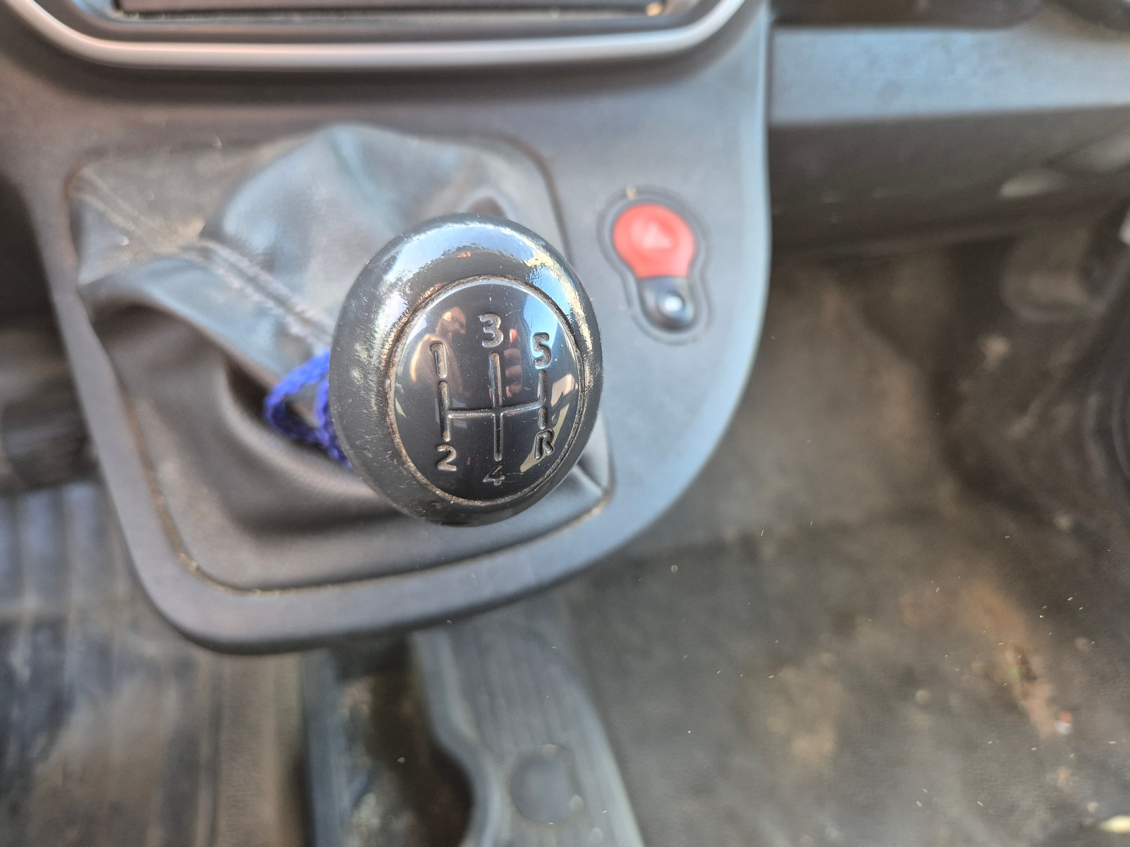 Renault Kangoo · Ano 2014 — imagem 34