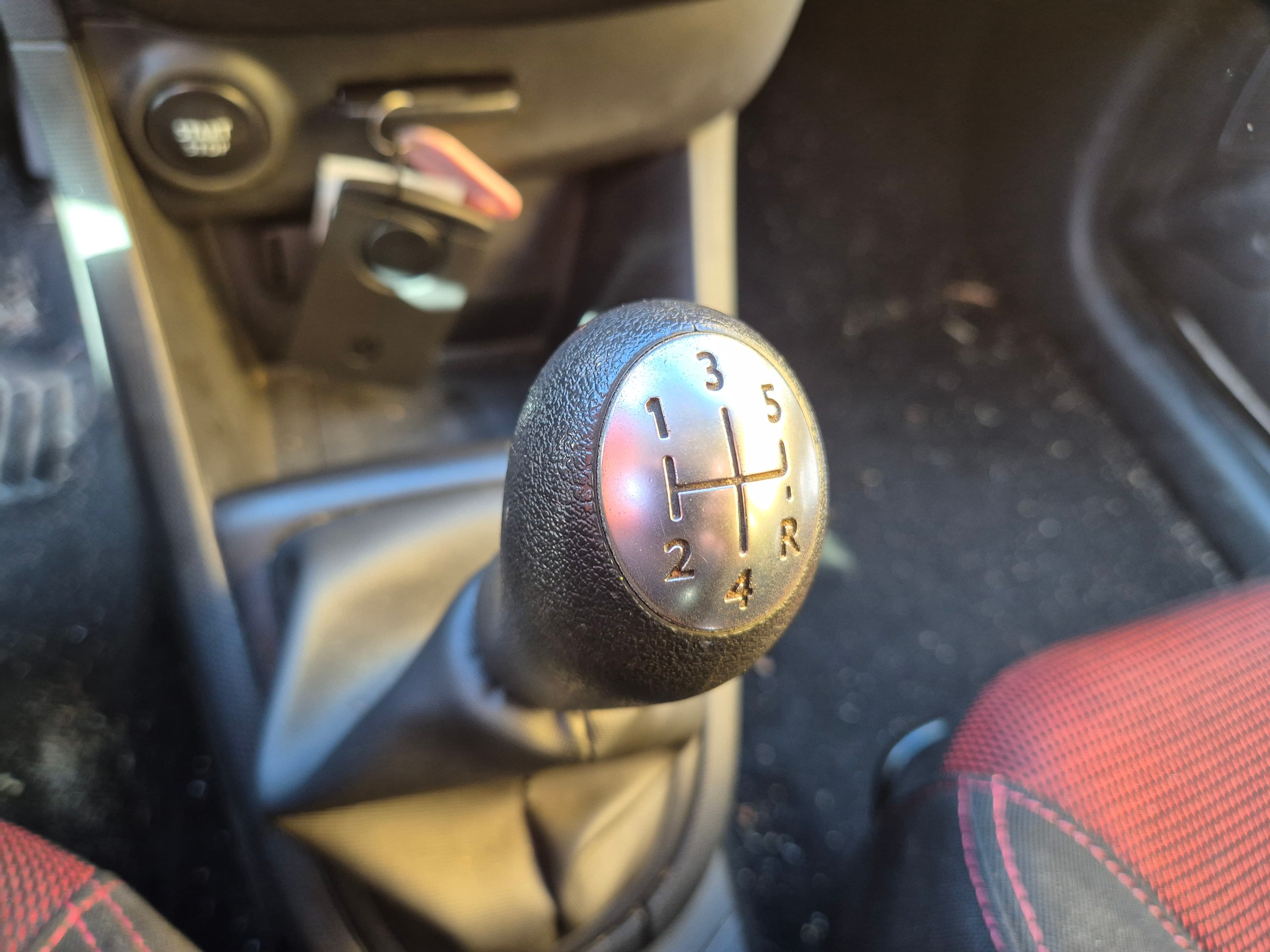 Renault Clio · Ano 2016 — imagem 39