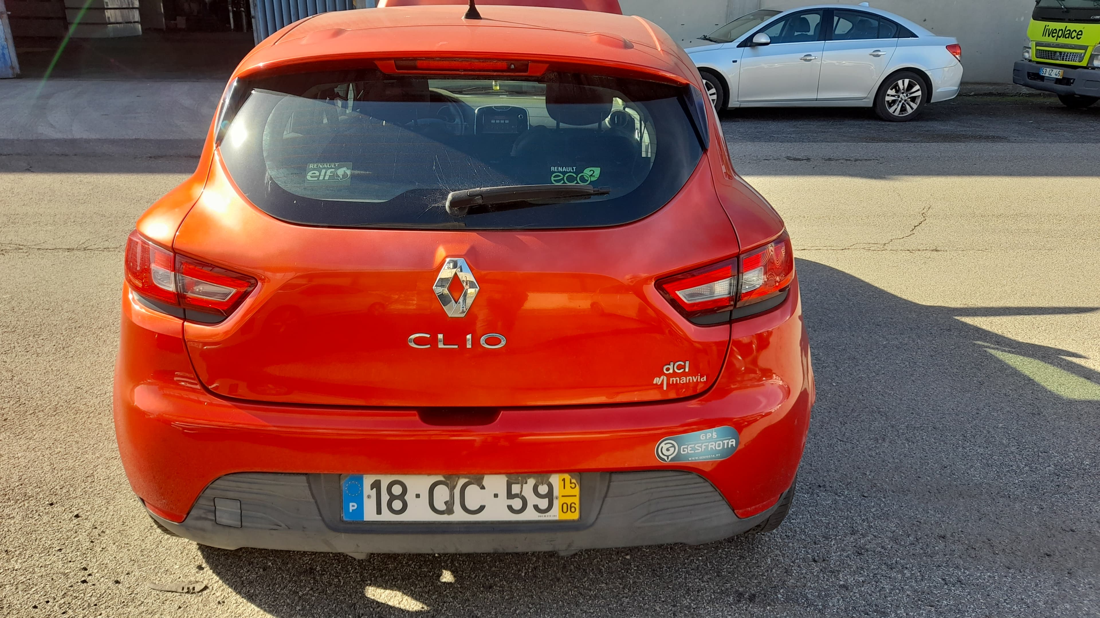 Renault Clio Dynamique S 1.5 DCi · Ano 2015 — imagem 7