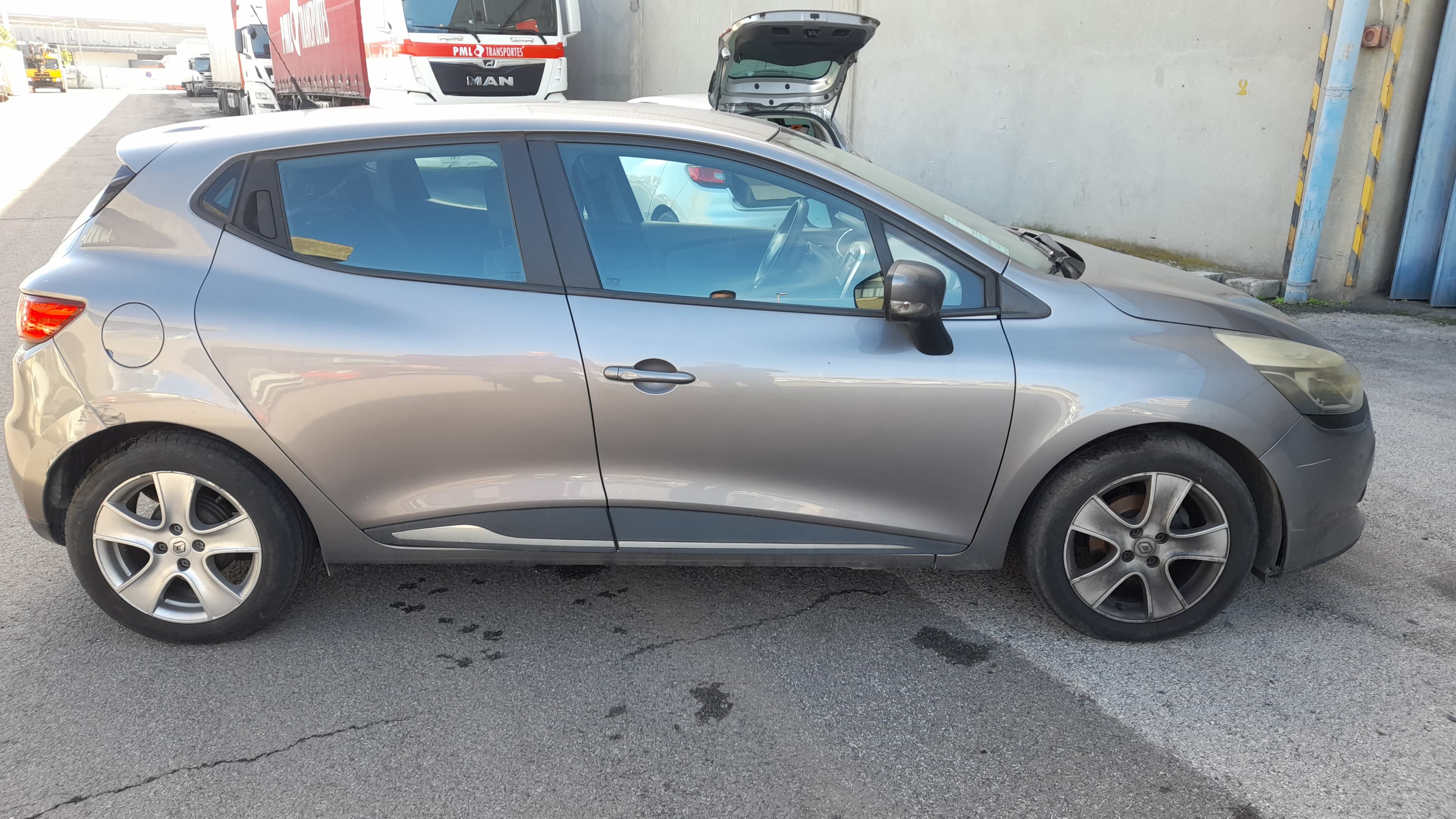 Renault Clio Dynamique S 1.5 DCi · Ano 2015 — imagen 5