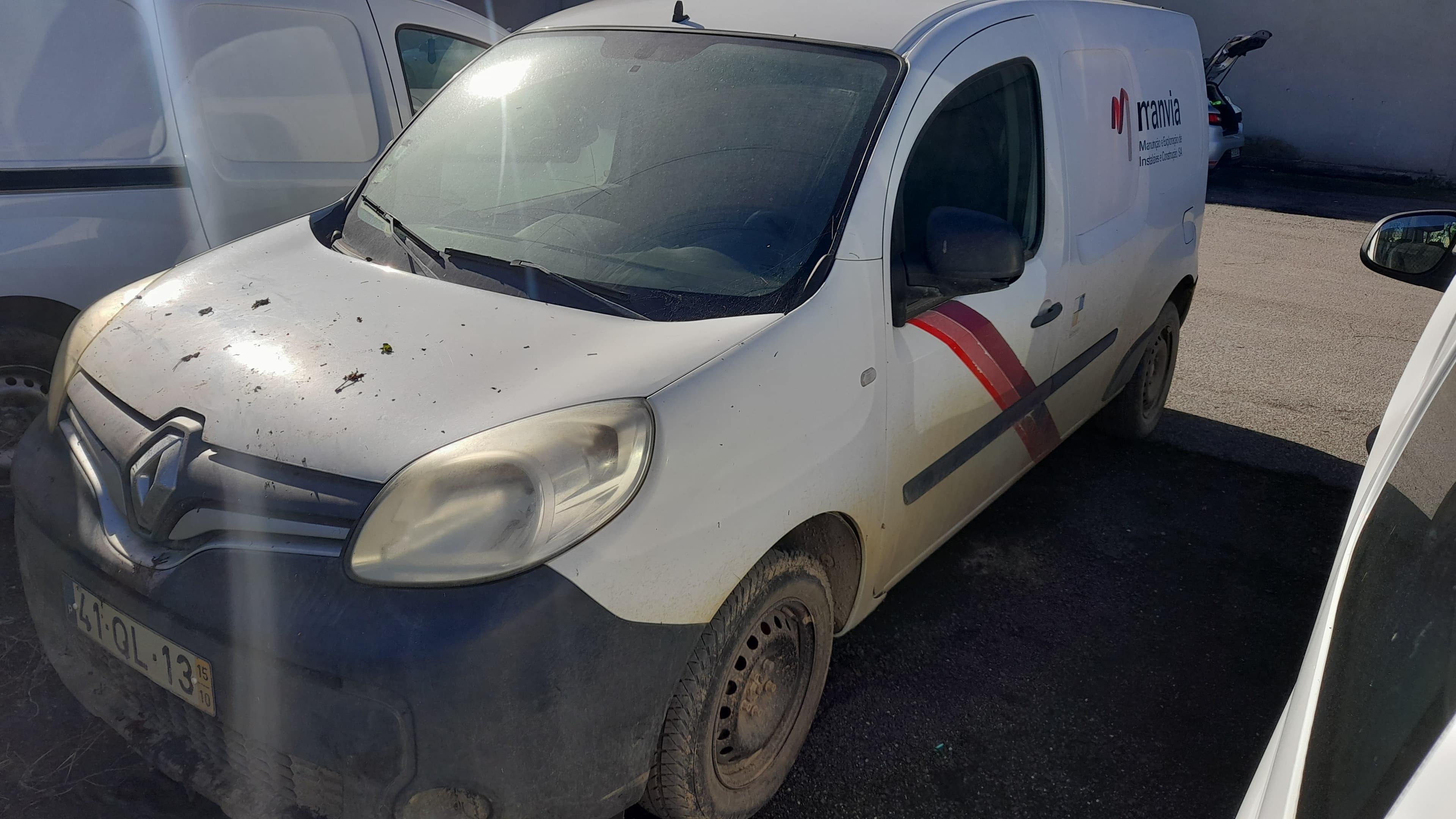 Renault Kangoo Maxi Business 1.5 DCi · Ano 2015 — image 1