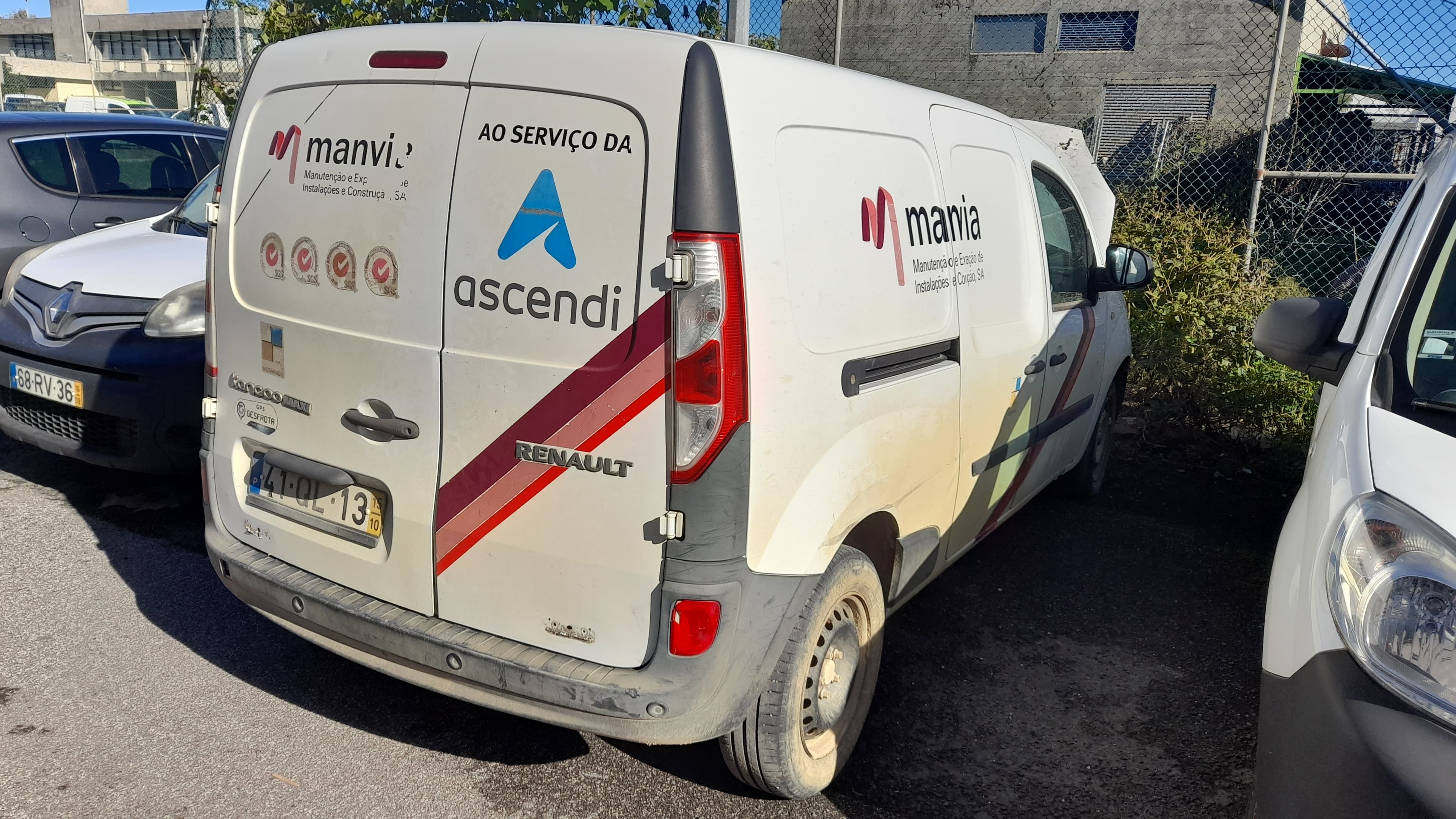 Renault Kangoo Maxi Business 1.5 DCi · Ano 2015 — image 5