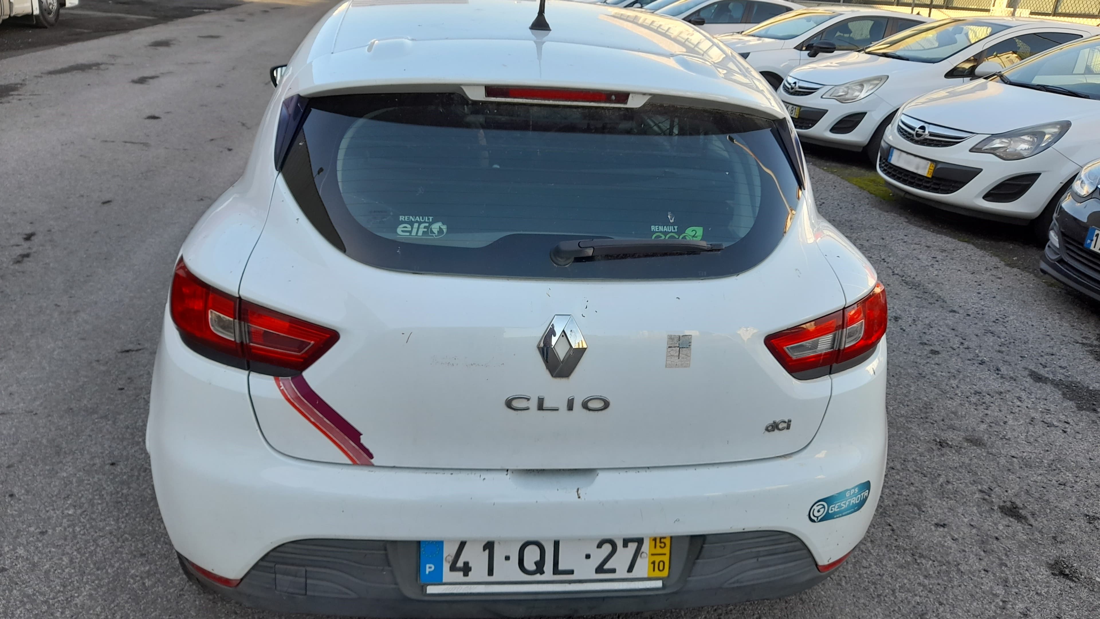 Renault Clio Societé Van 1.5 DCi · Ano 2015 — image 7