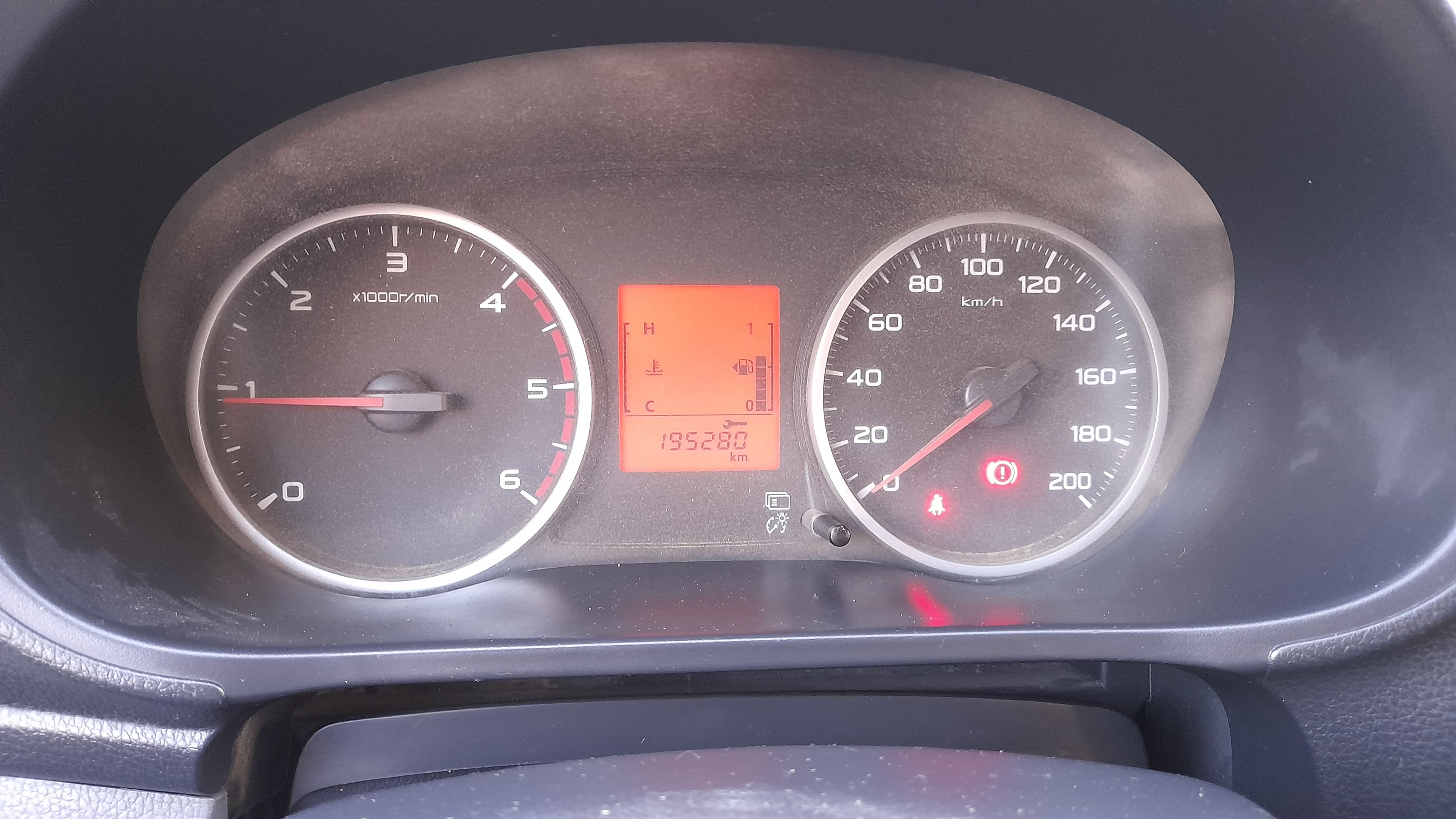 Mitsubishi L200 CD 2.4 DI-D · Año 2017 — imagen 15