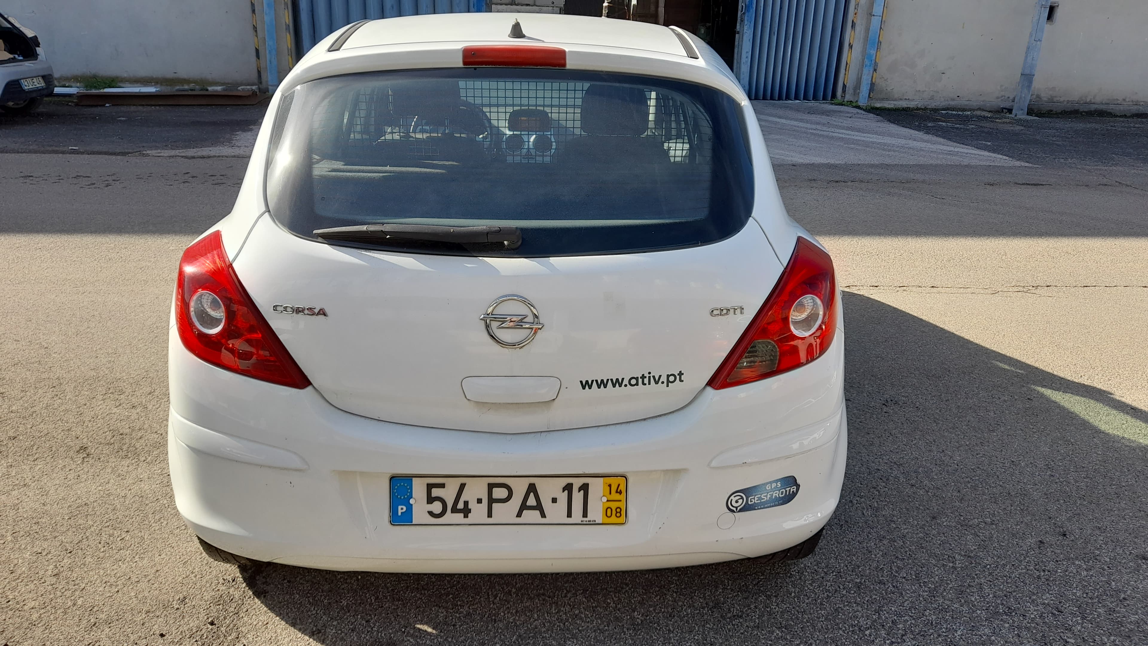 Opel Corsa Van 1.3 CDTi · Année 2014 — image 7