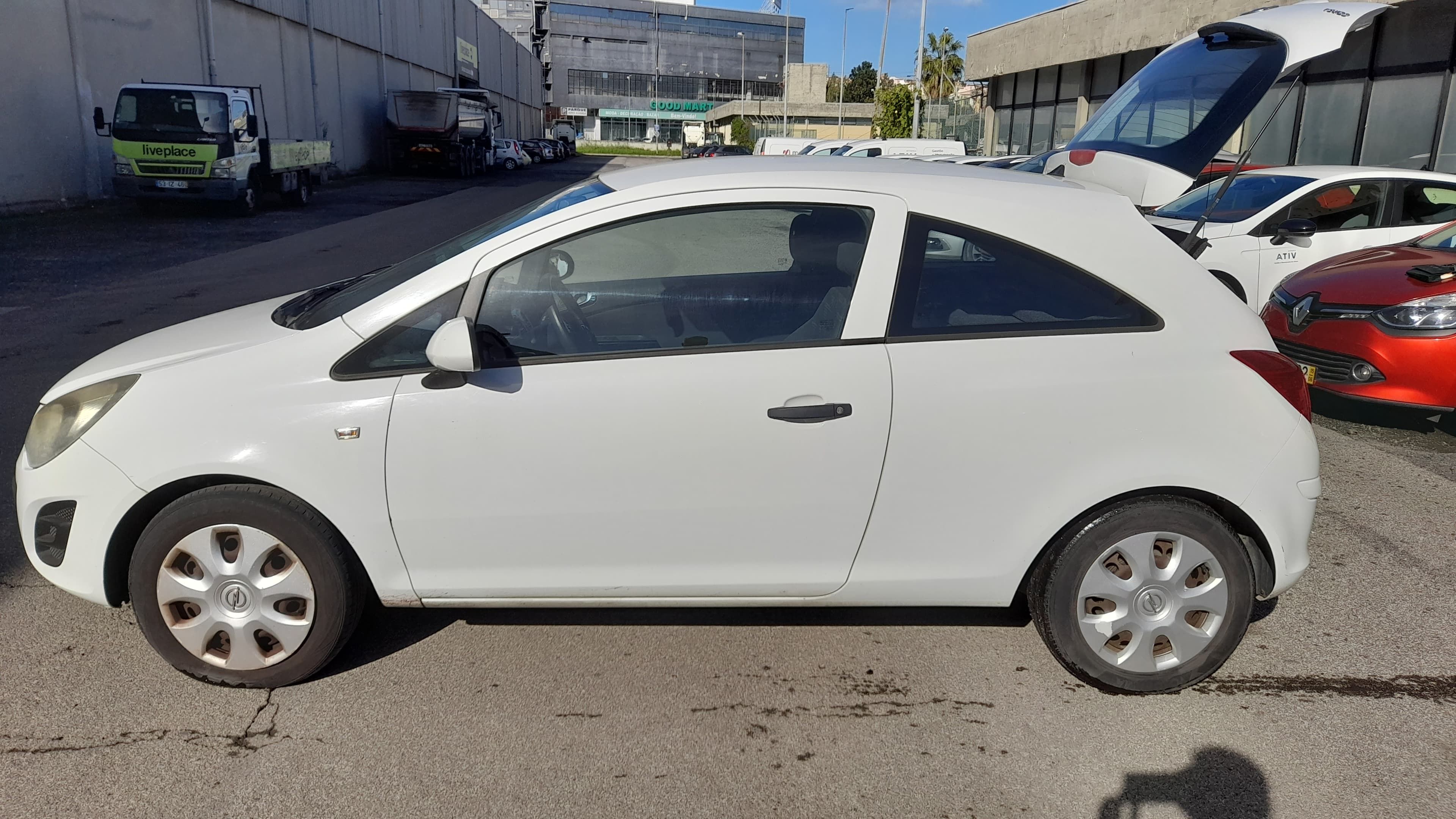 Opel Corsa Van 1.3 CDTi · Année 2014 — image 4