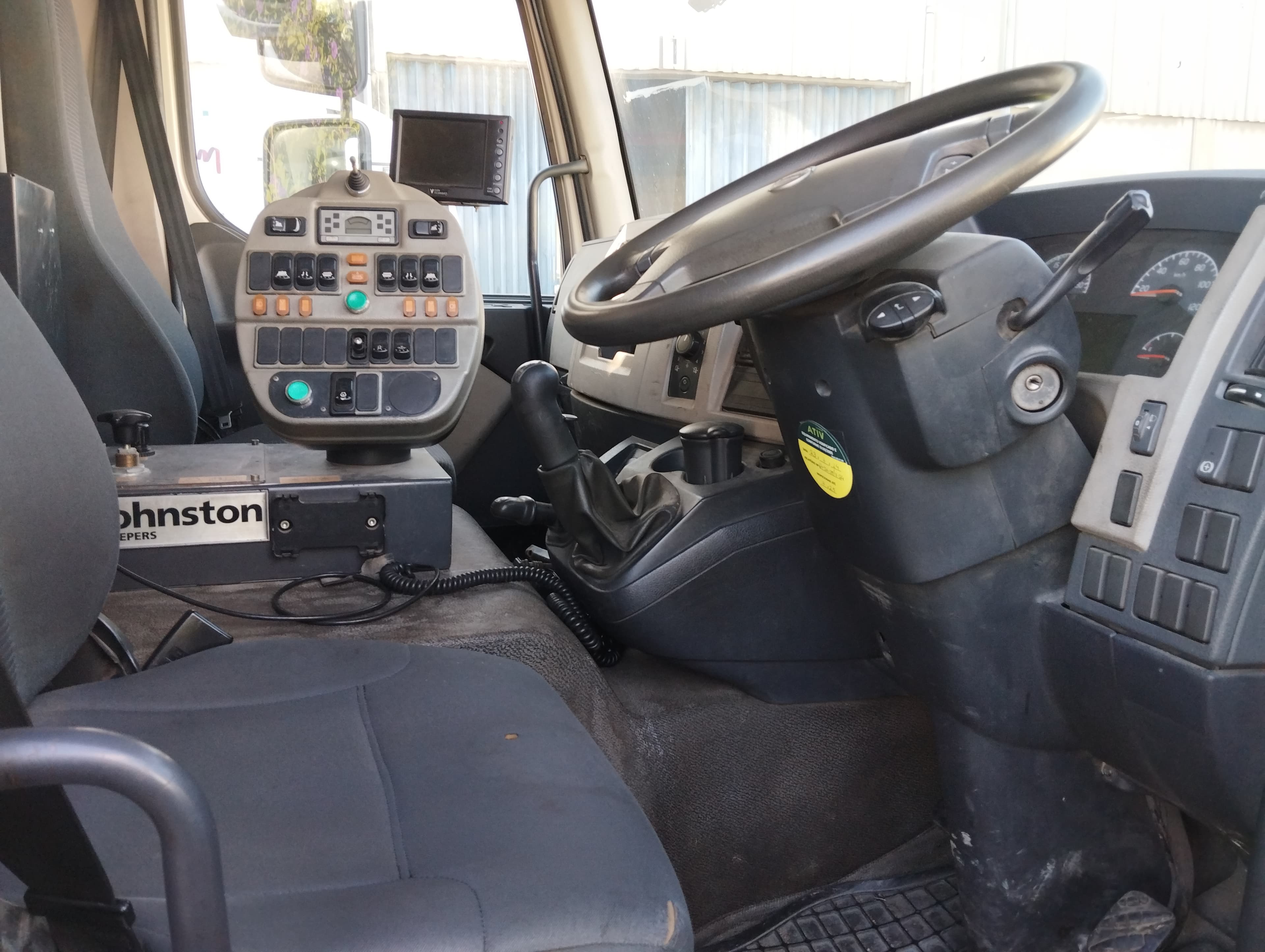 Camião Volvo FLL15 · Ano 2009 — imagen 12