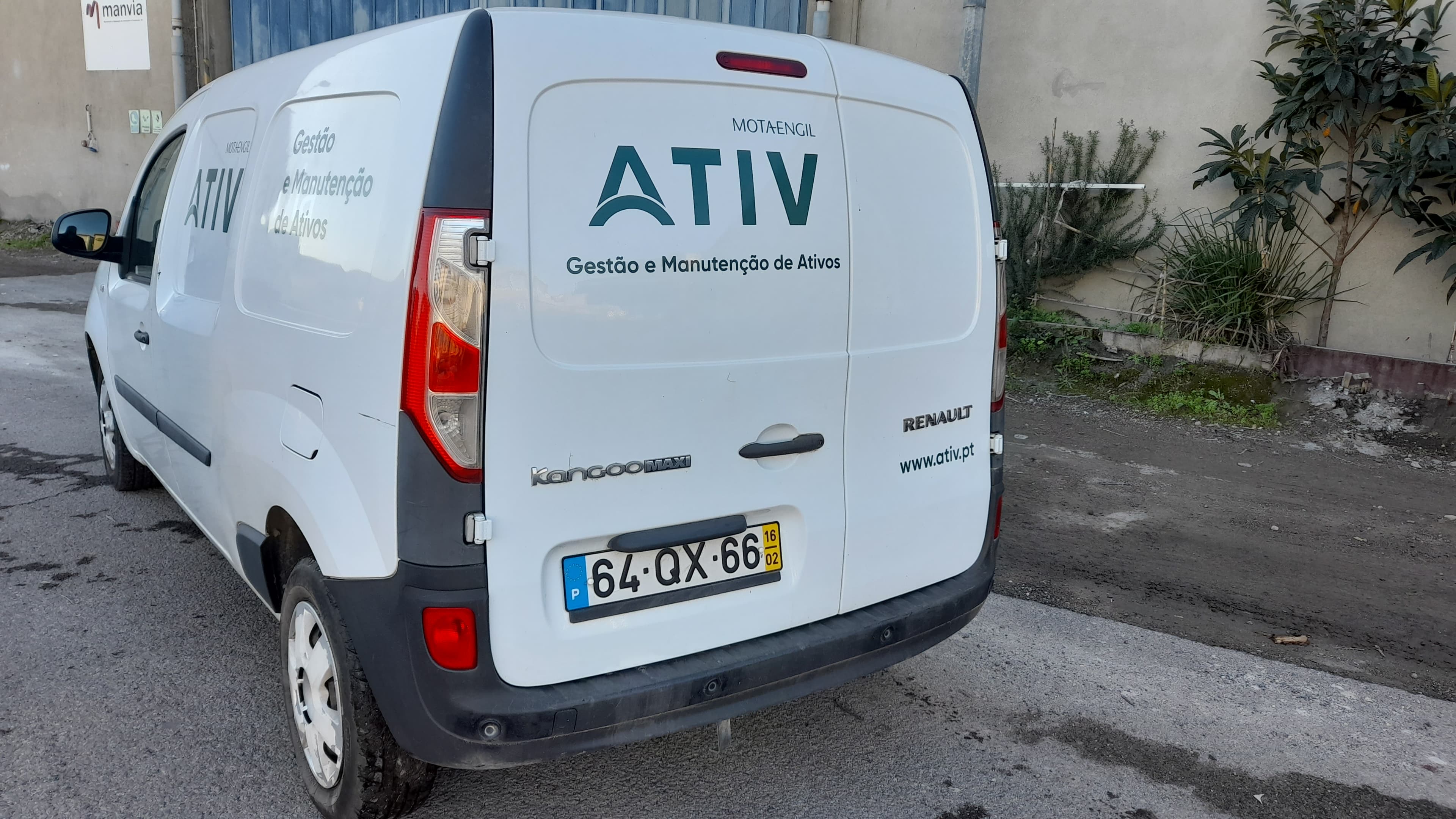 Renault Kangoo Maxi Business 1.5 DCi · Ano 2016 — imagem 7