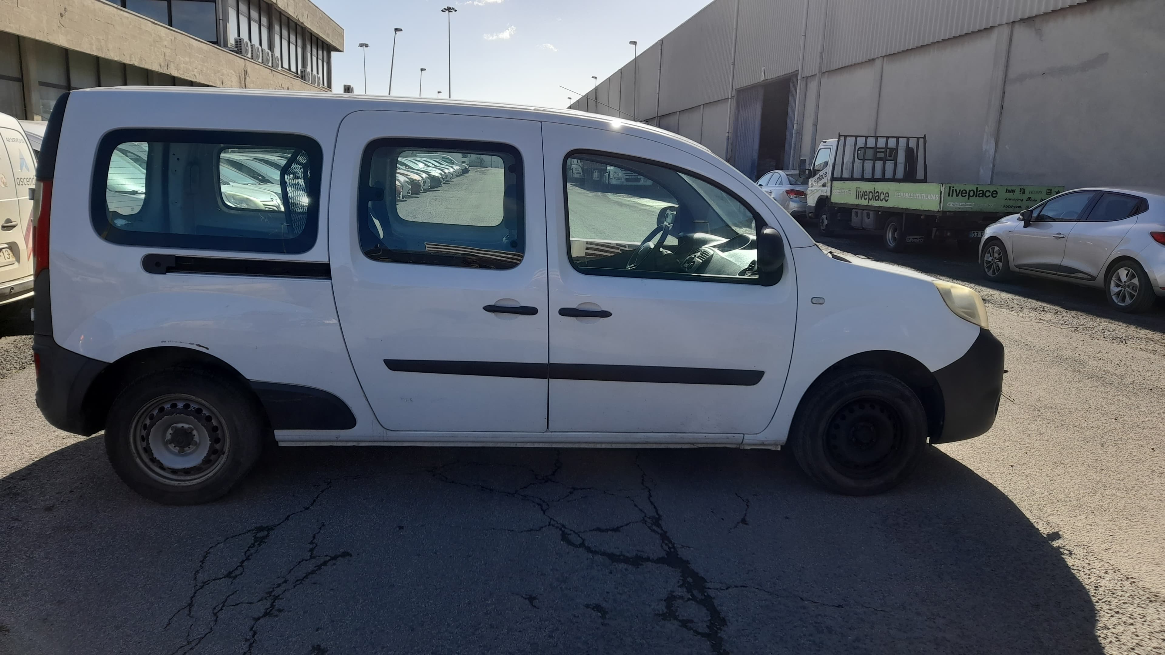 Renault Kangoo Maxi 1.5 · Ano 2016 — imagem 5