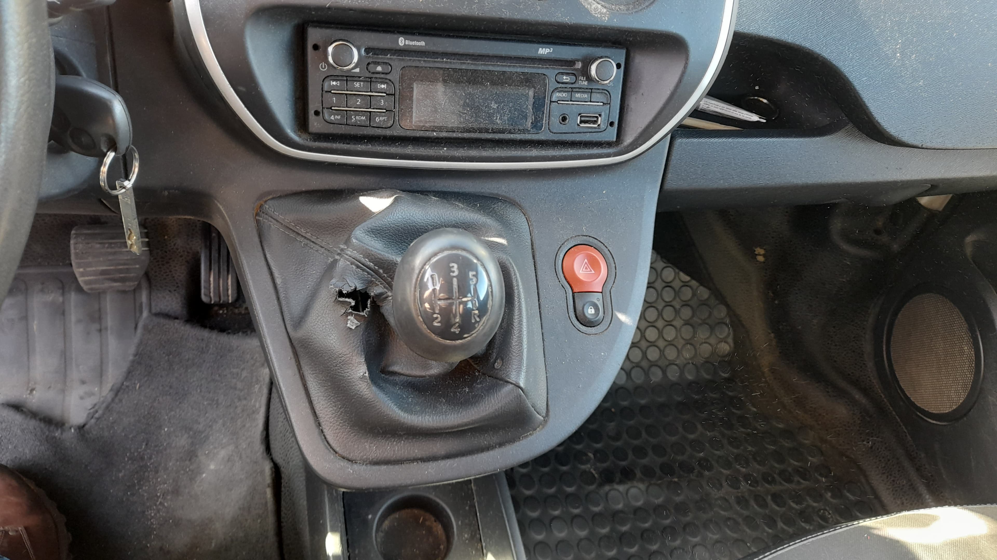 Renault Kangoo Maxi 1.5 · Ano 2016 — imagem 13