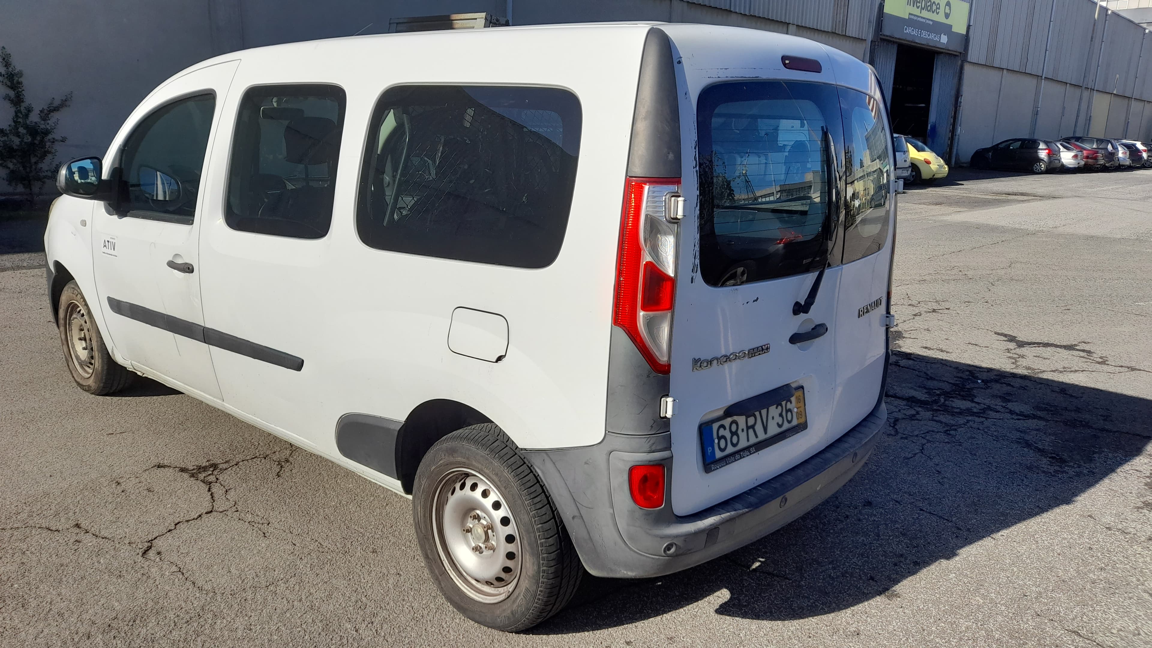 Renault Kangoo Maxi 1.5 · Ano 2016 — imagem 6
