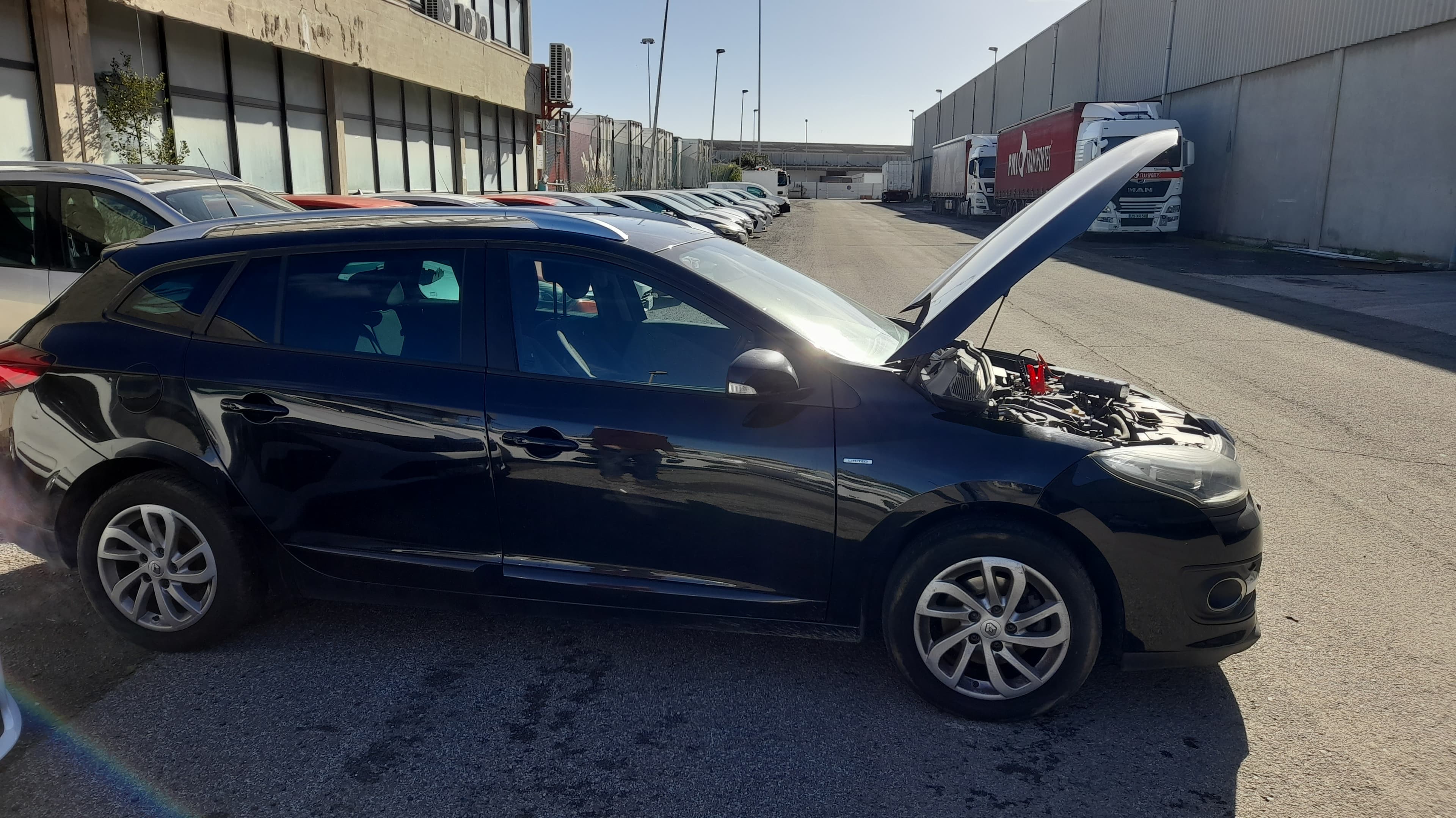 Renault Megane Sport Tourer 1.5 DCi · Ano 2015 — image 4
