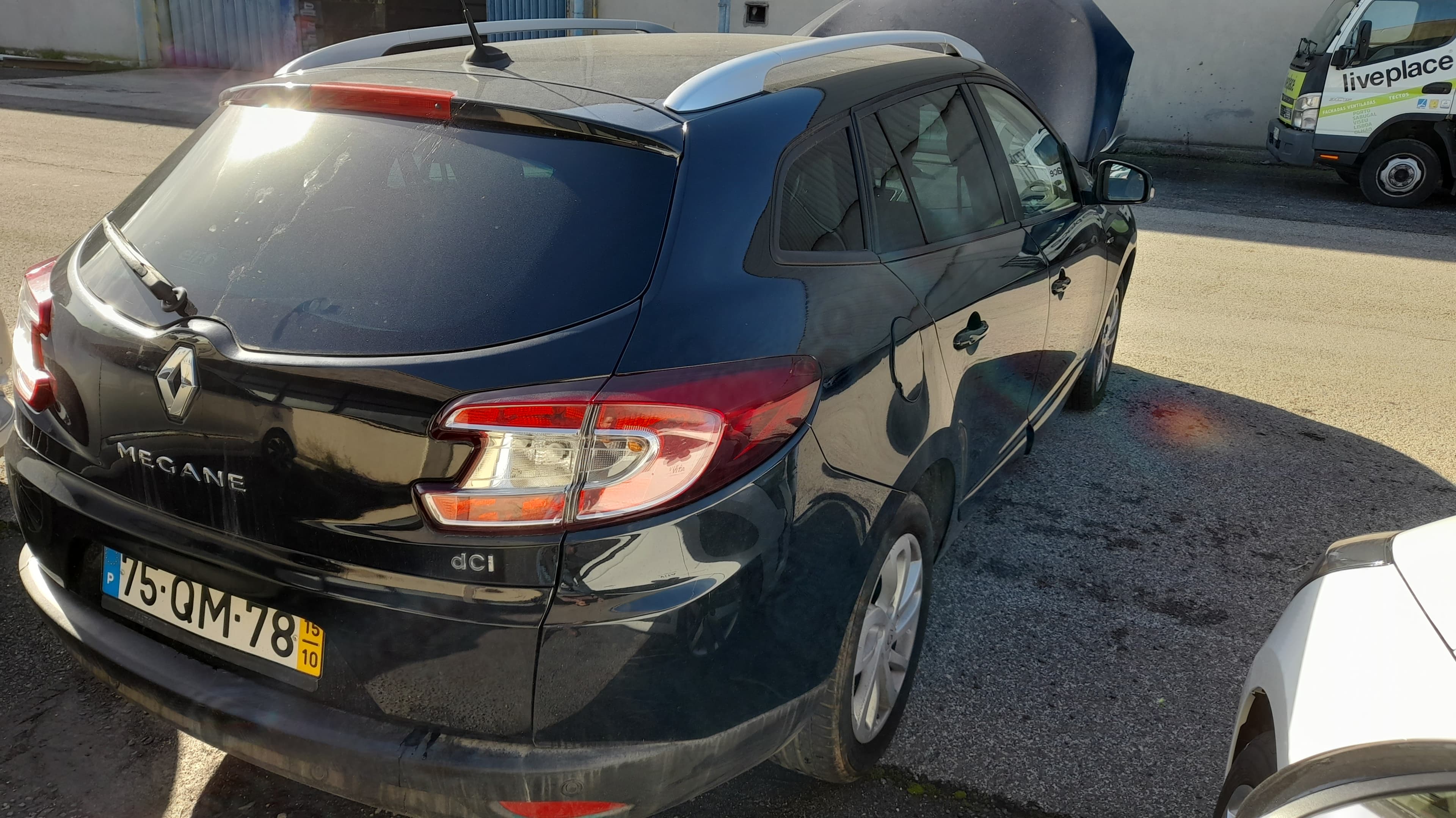 Renault Megane Sport Tourer 1.5 DCi · Ano 2015 — image 6