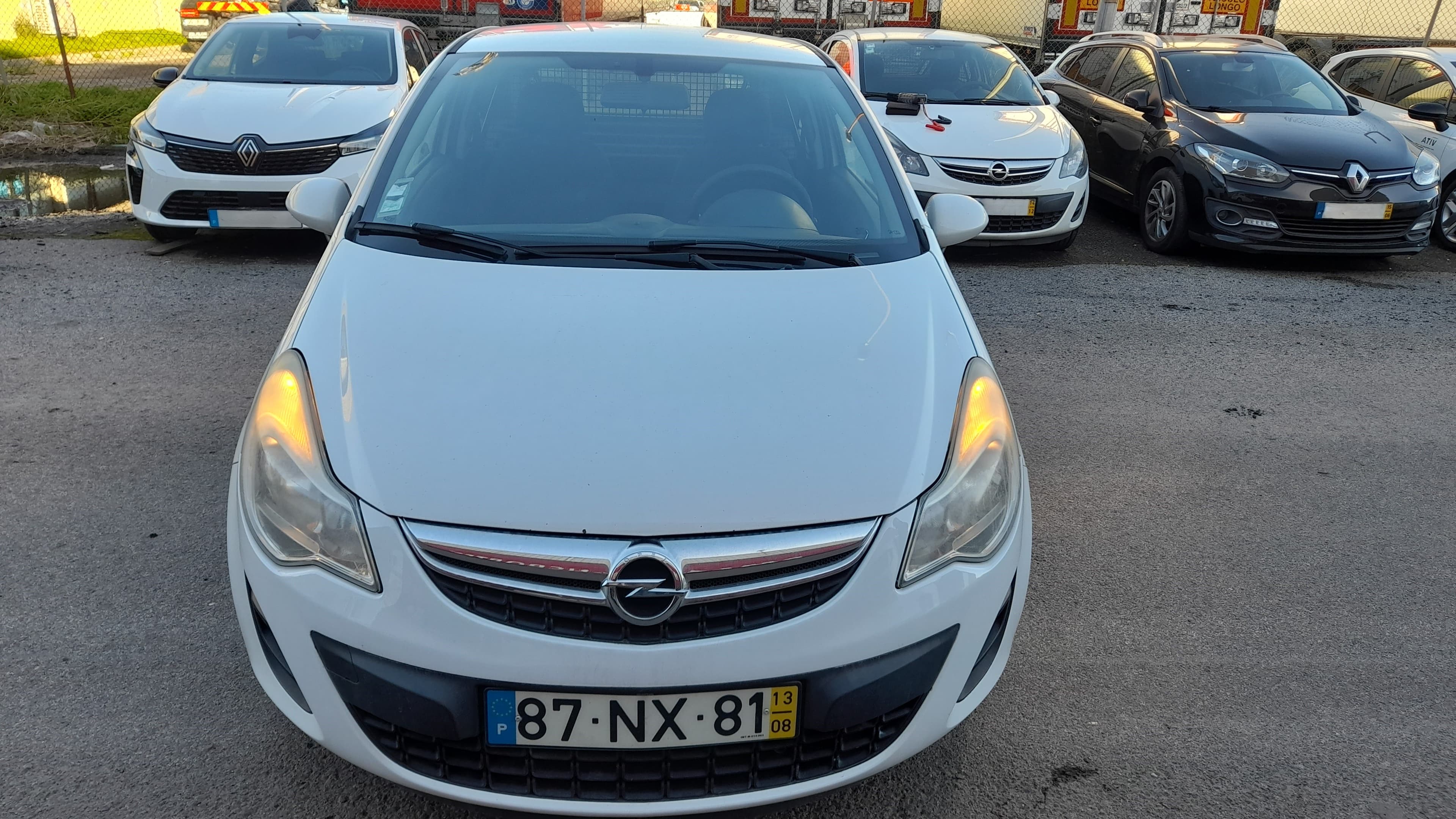 Opel Corsa Van 1.3 CDTi · Ano 2013 — imagem 2