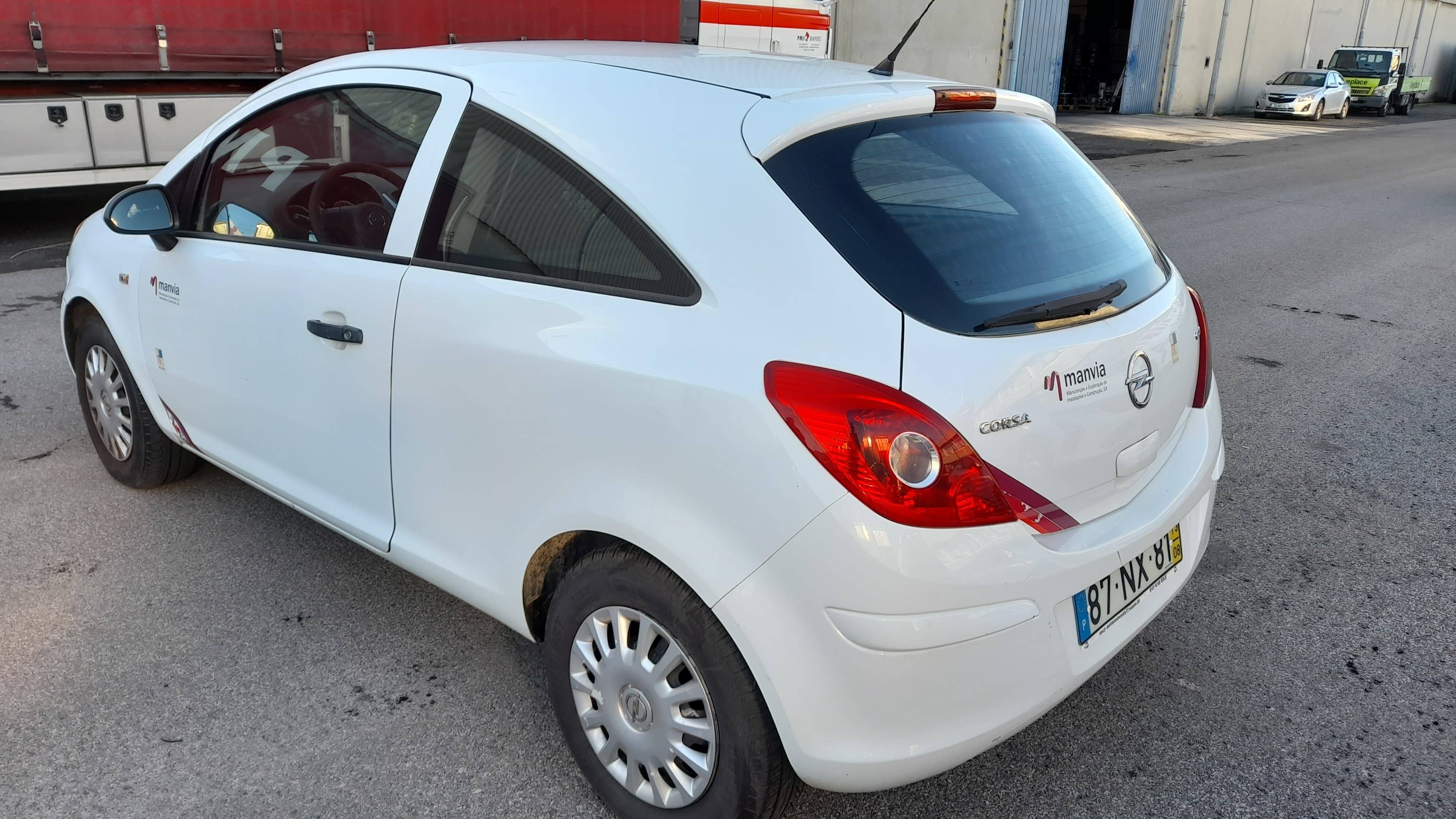 Opel Corsa Van 1.3 CDTi · Ano 2013 — imagem 6