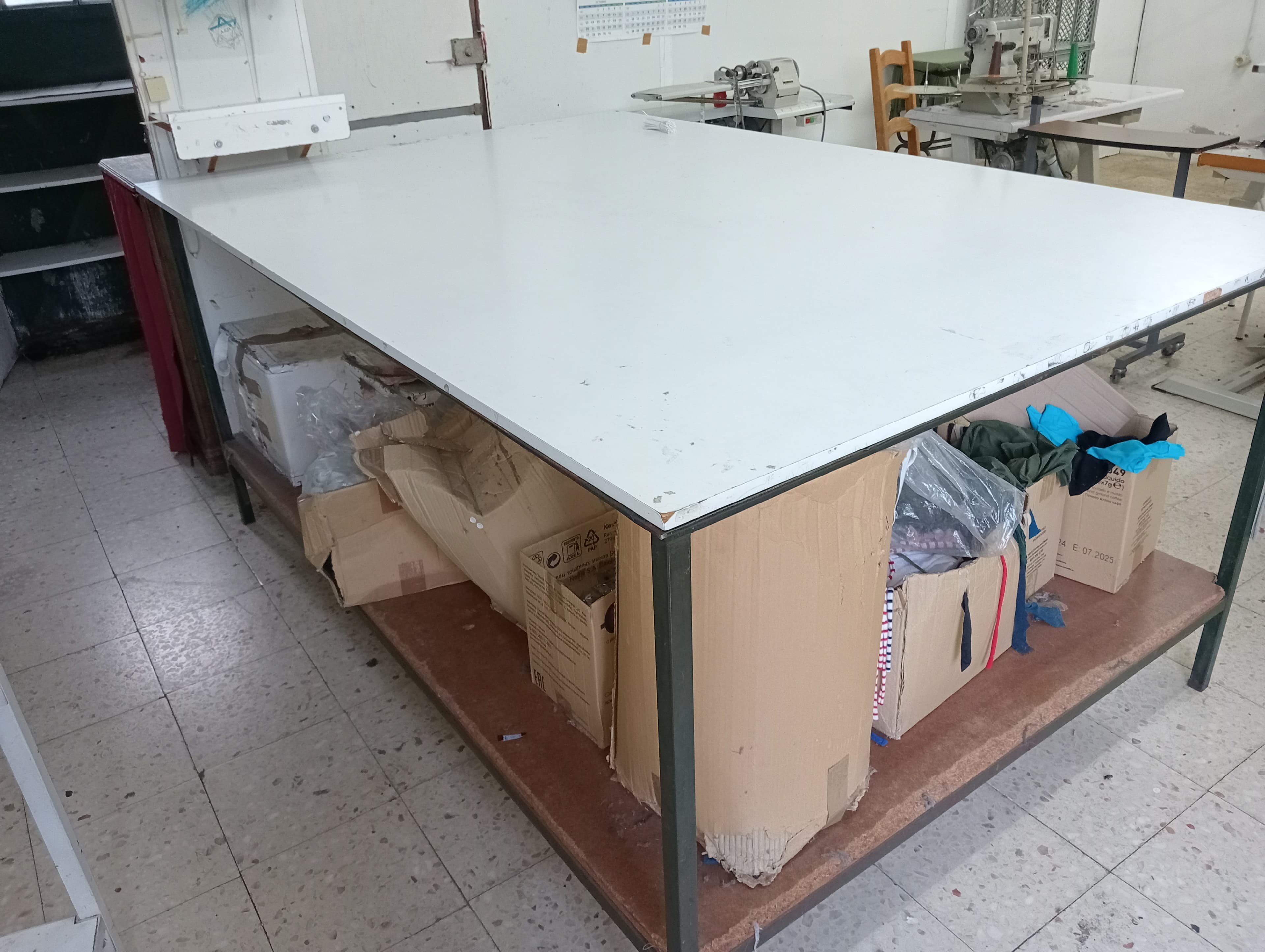 Mesa de Revista — image 2