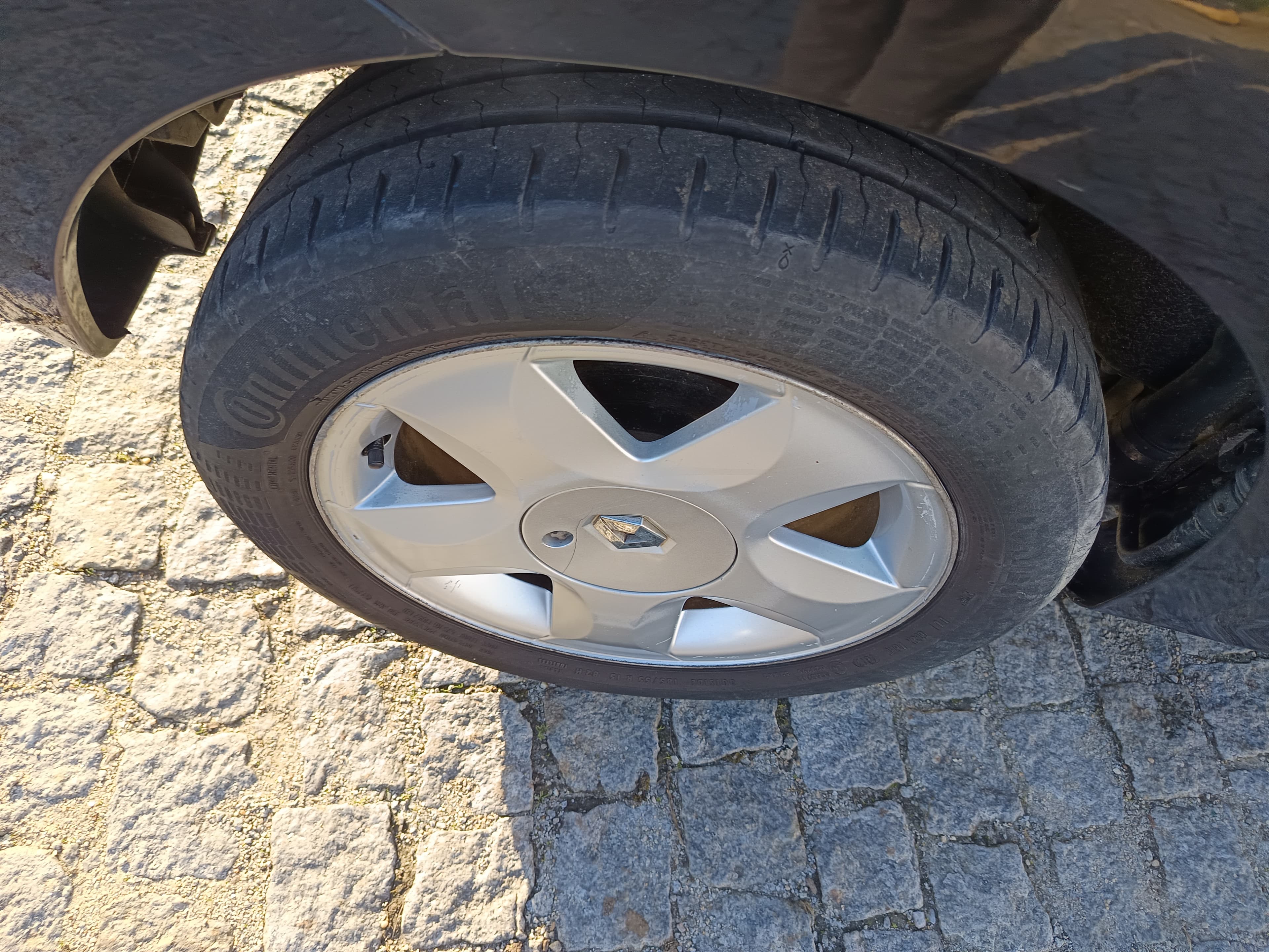 Renault Twingo · Ano 2008 — image 8