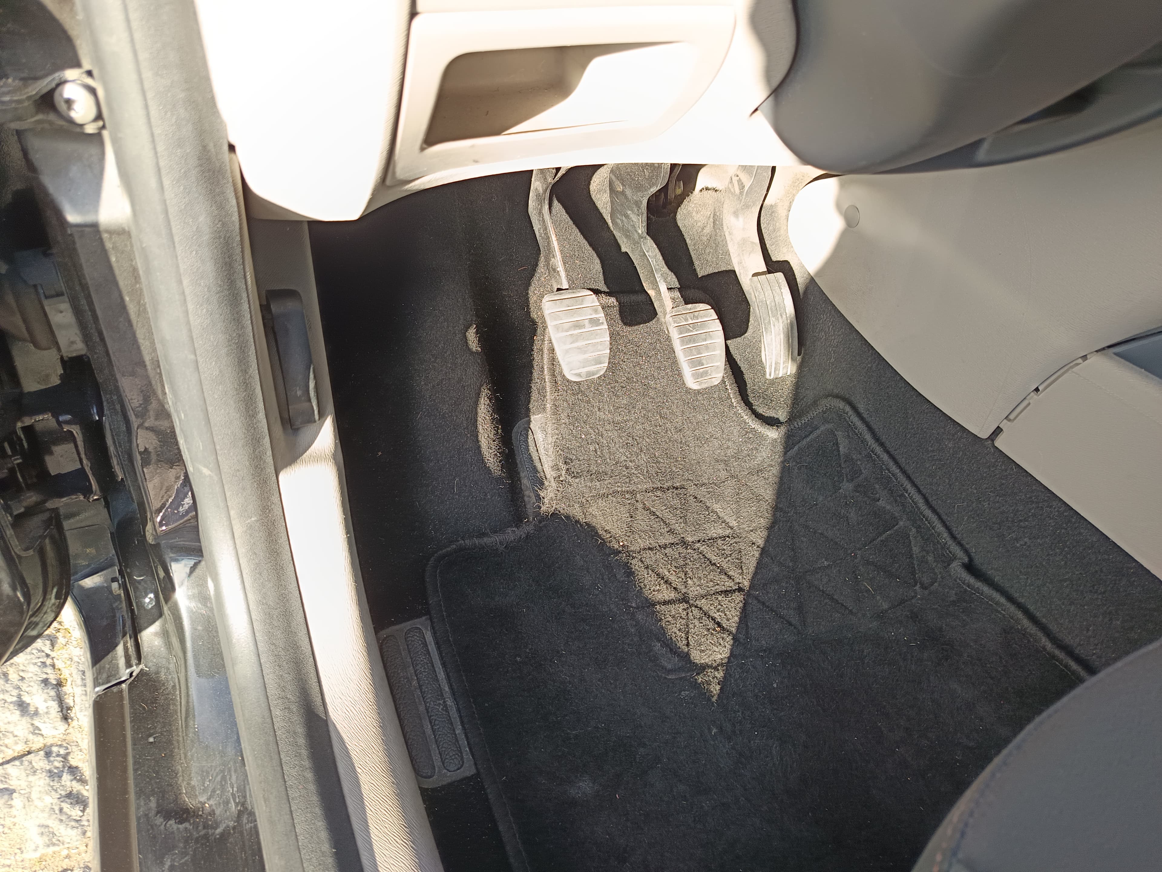 Renault Twingo · Ano 2008 — image 26