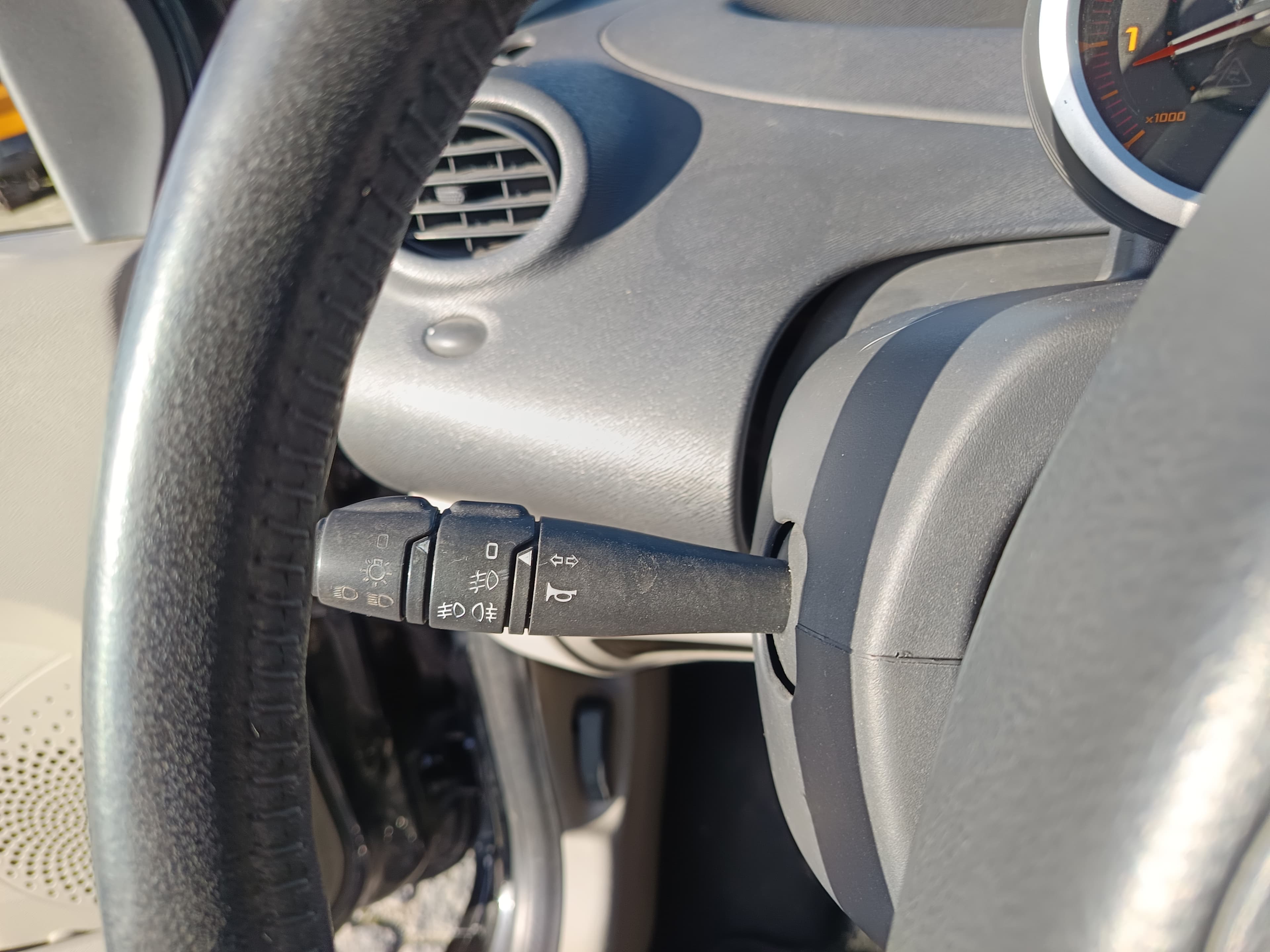 Renault Twingo · Ano 2008 — image 33