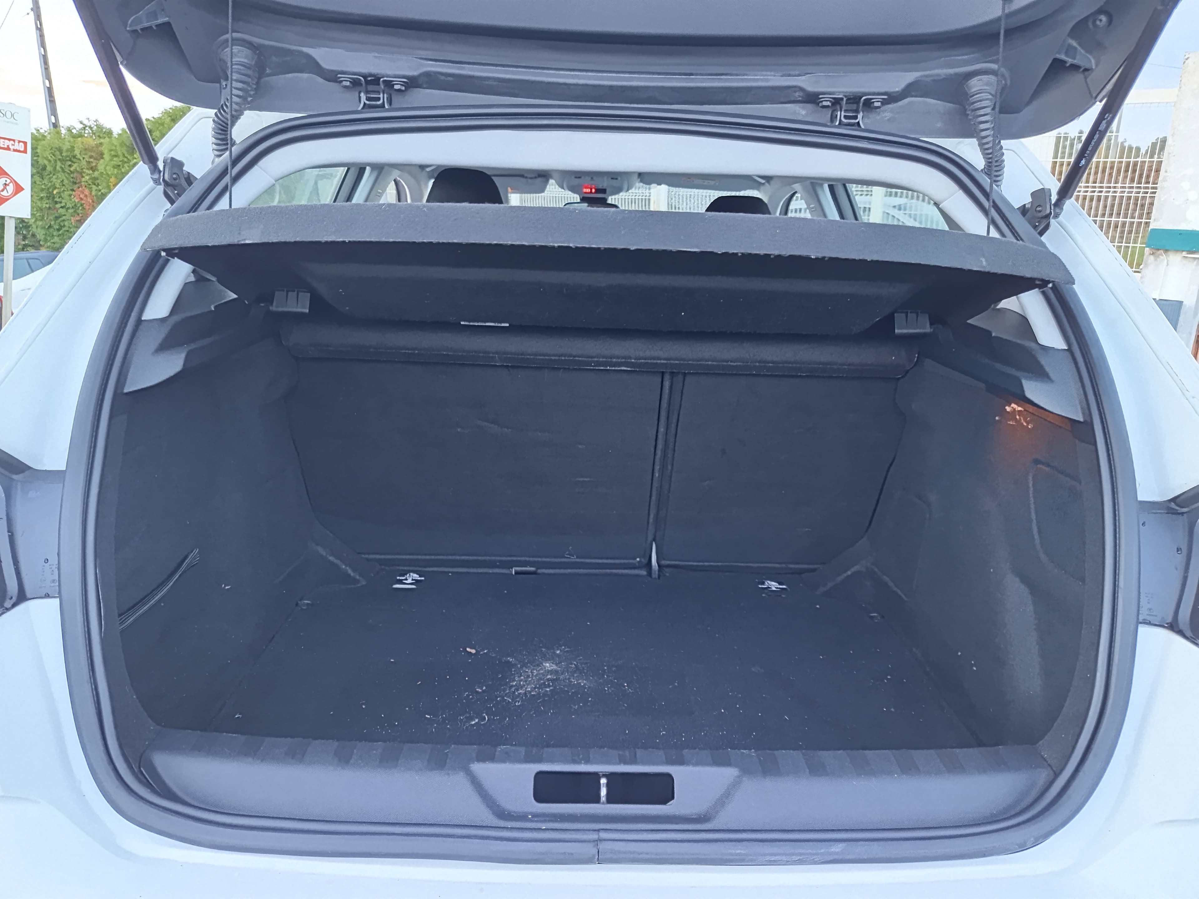 Peugeot 308 1.5 BlueHdi · Ano 2020 — imagem 19