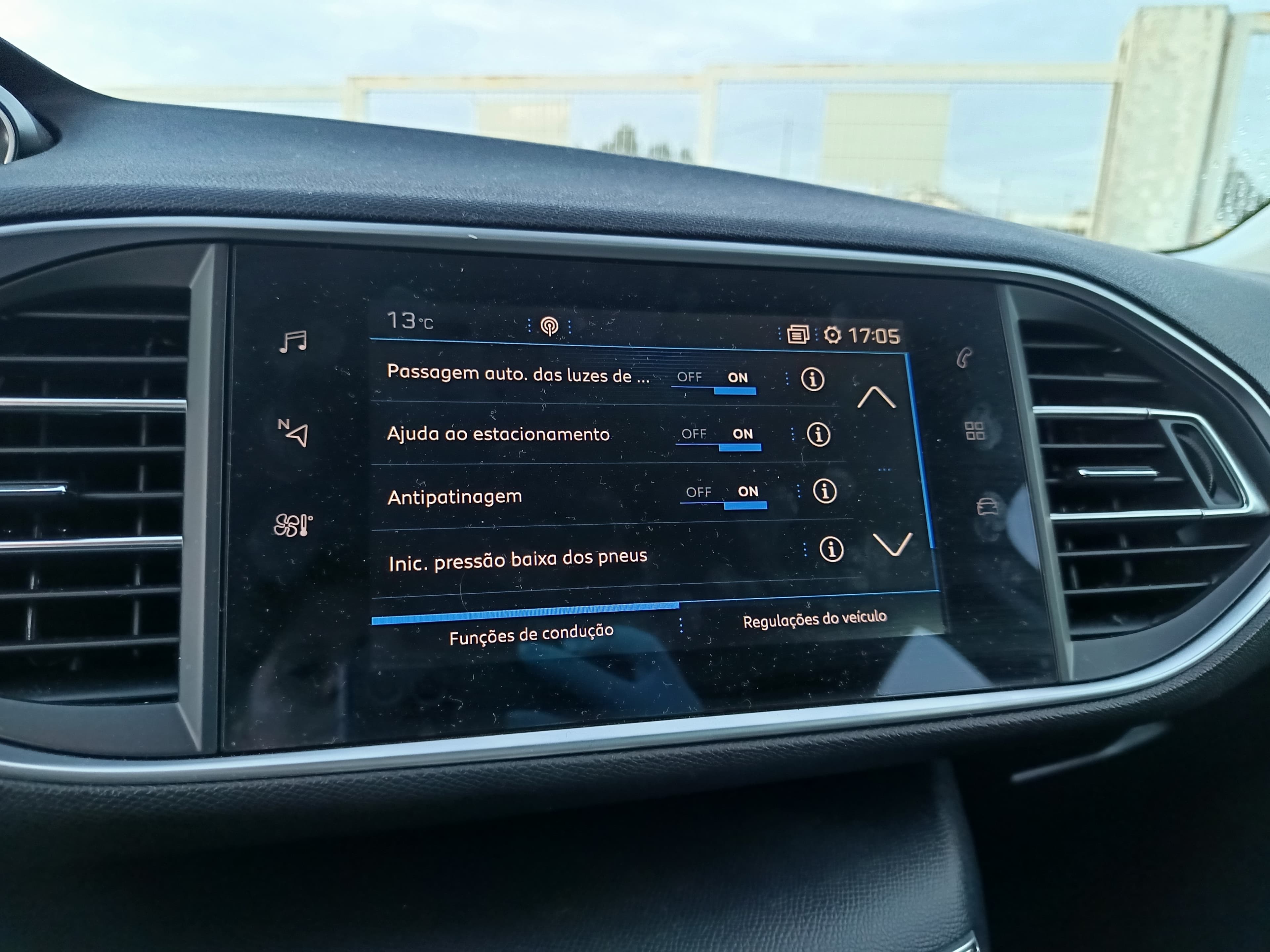 Peugeot 308 1.5 BlueHdi · Ano 2020 — imagem 36