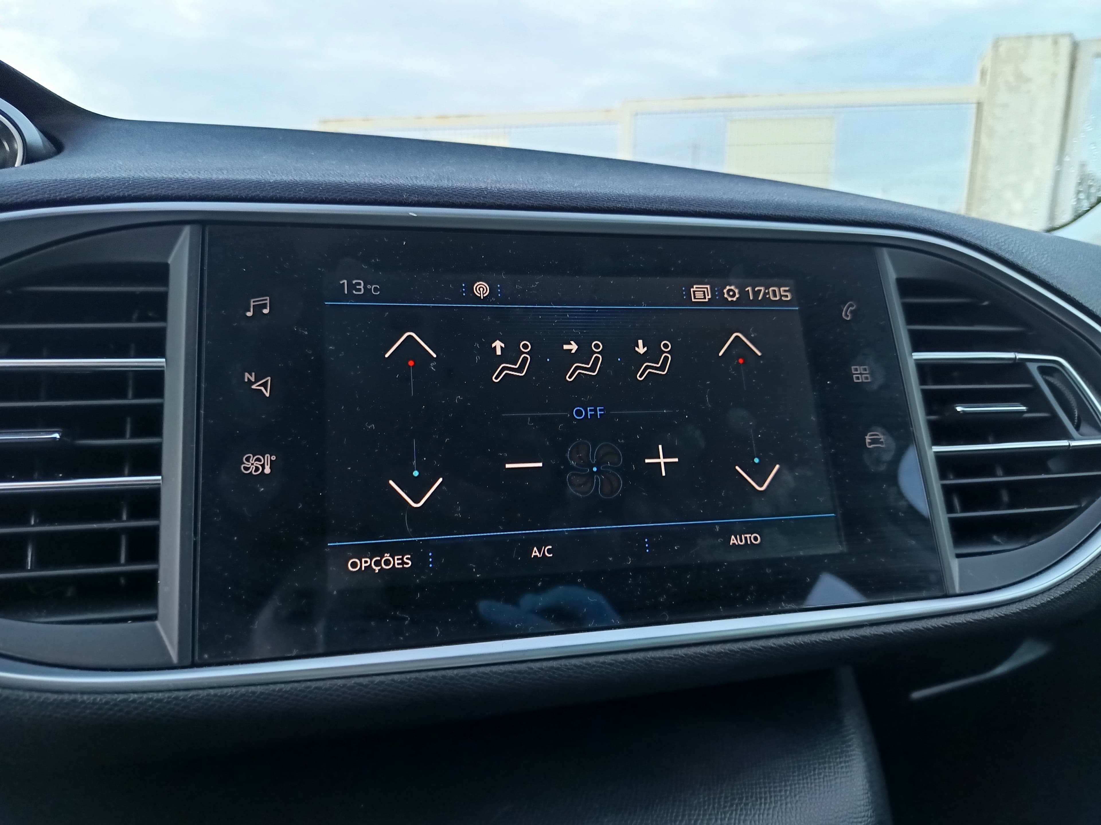 Peugeot 308 1.5 BlueHdi · Ano 2020 — imagem 43
