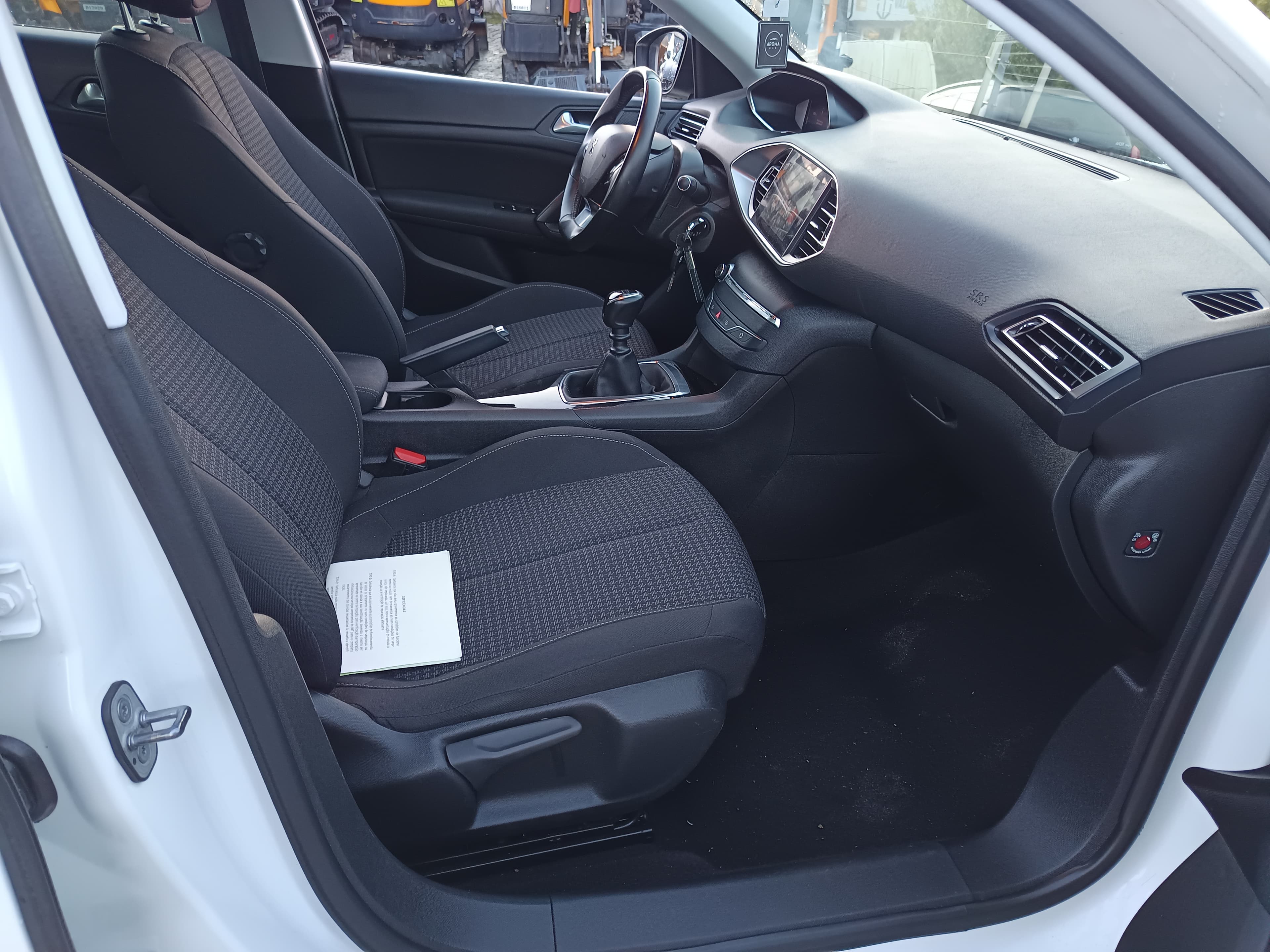 Peugeot 308 1.5 BlueHdi · Ano 2020 — imagem 26