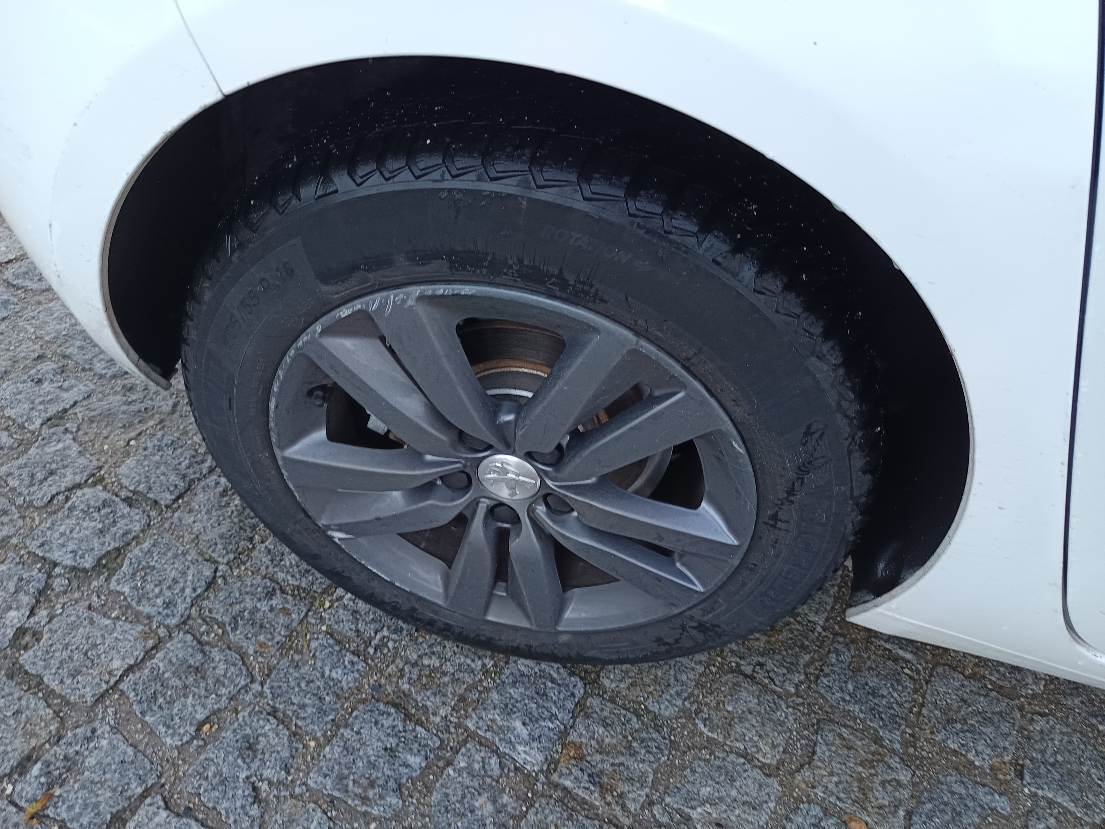 Peugeot 308 1.5 BlueHdi · Ano 2020 — imagem 7