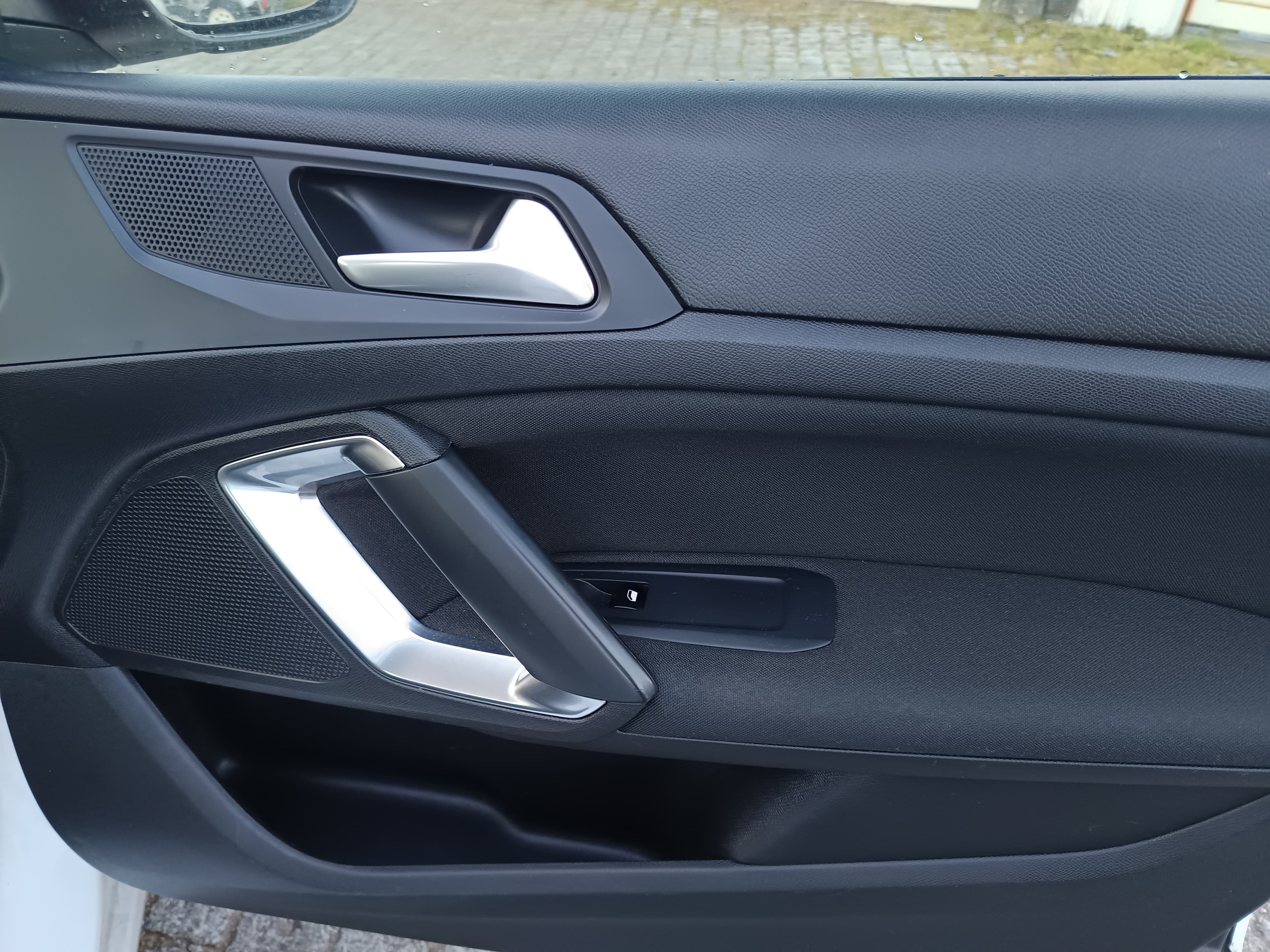 Peugeot 308 1.5 BlueHdi · Ano 2020 — imagem 25