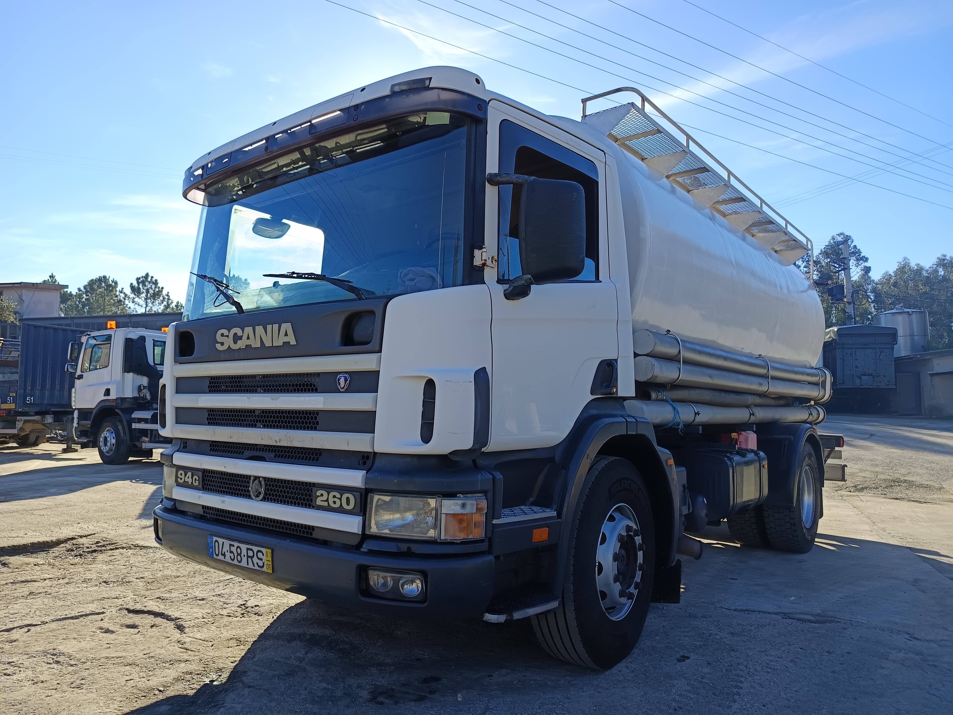 Cisterna Scania 260 · Transporte Cereais · Ano 2001 — image 1