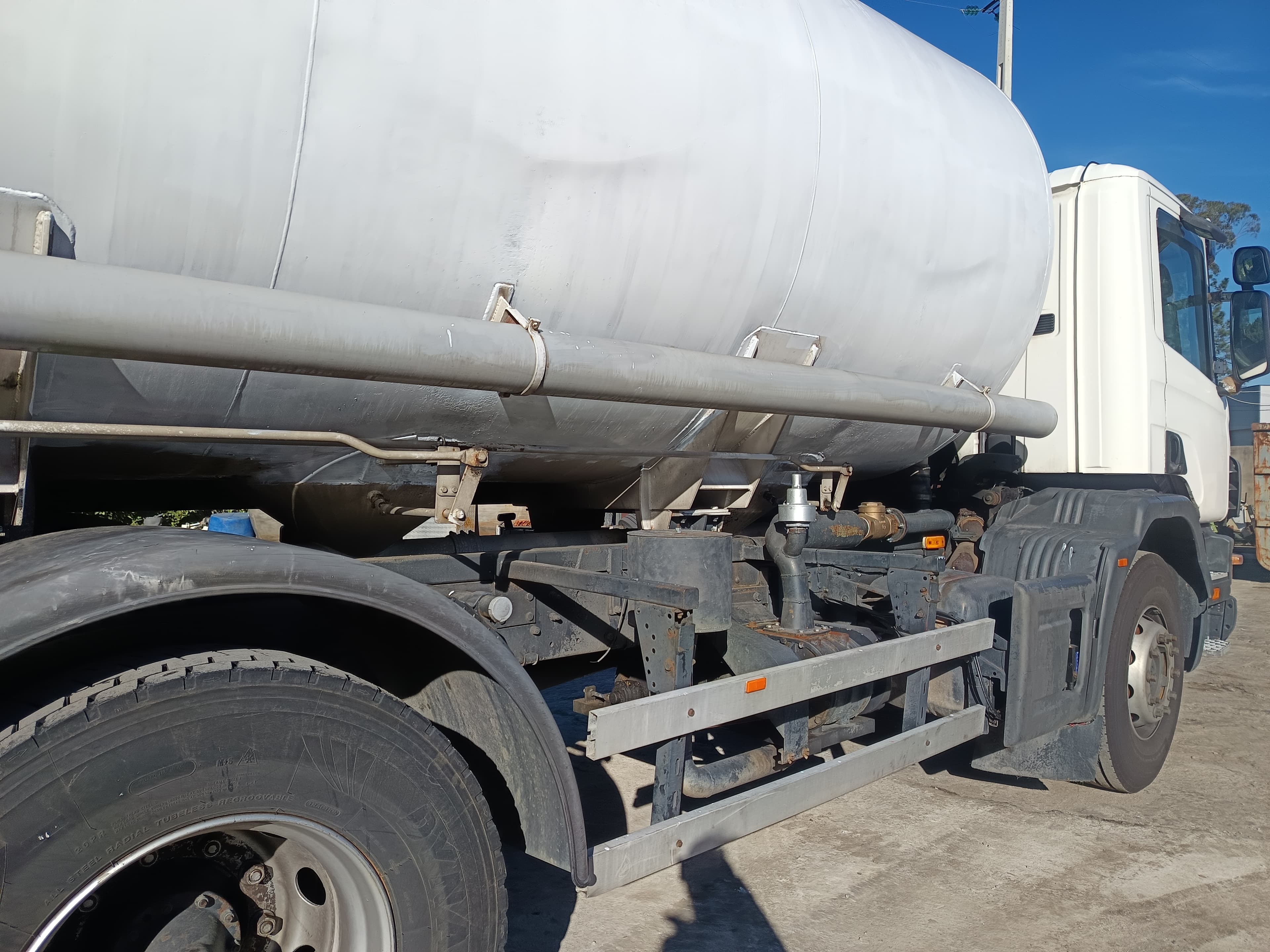 Cisterna Scania 260 · Transporte Cereais · Ano 2001 — image 10