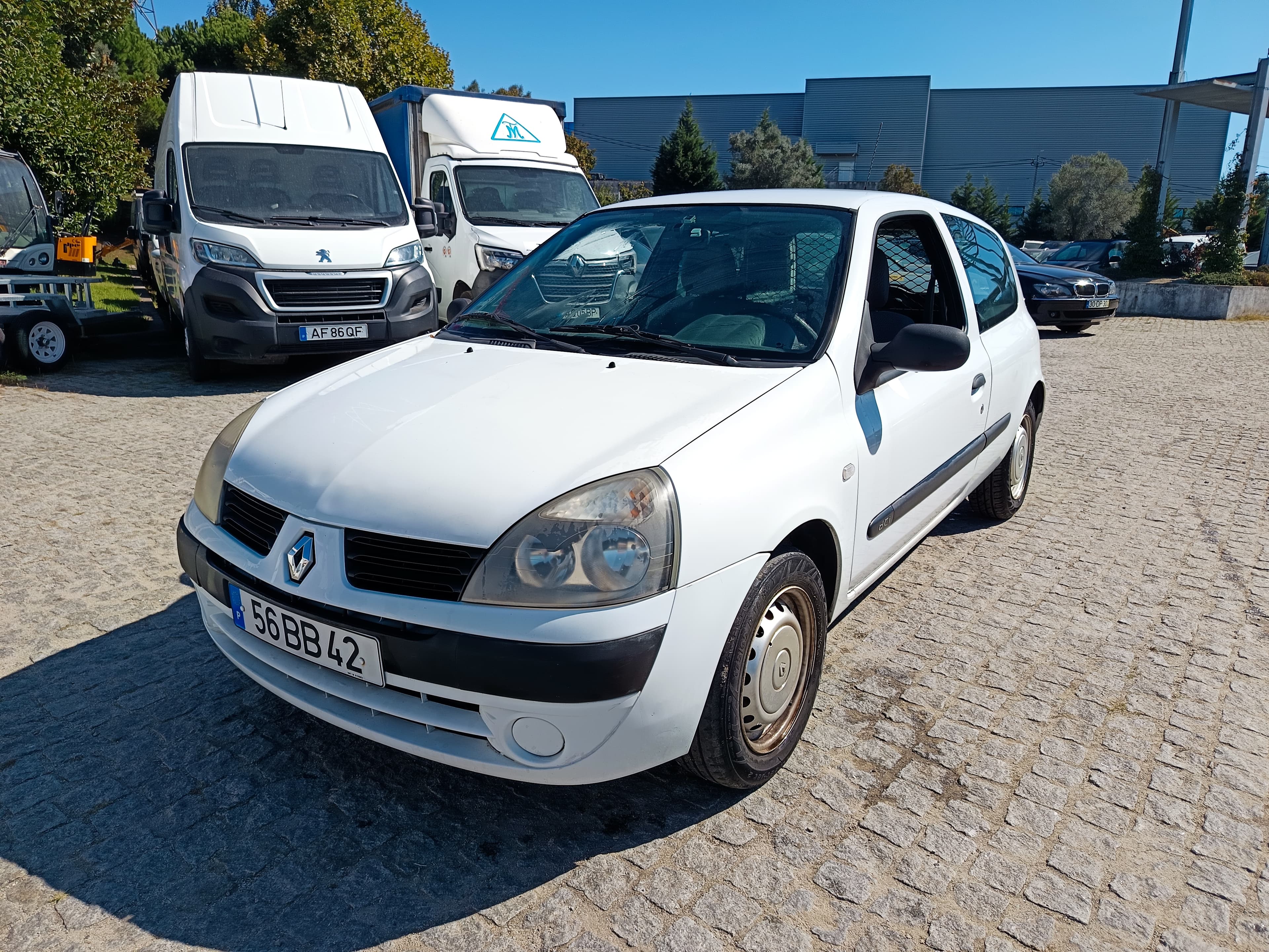 Renault Clio · Ano 2005 — imagen 1
