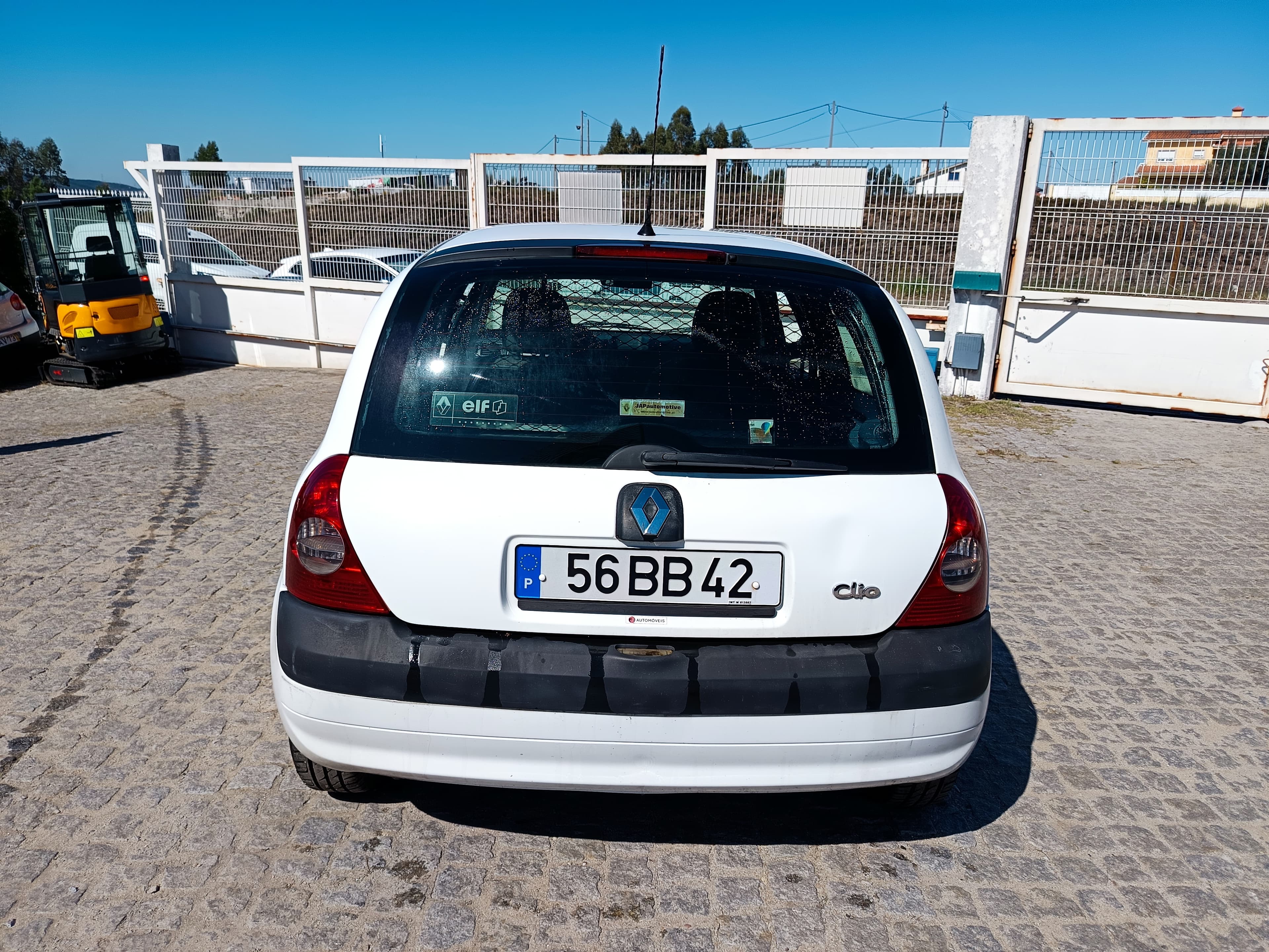 Renault Clio · Ano 2005 — imagen 5