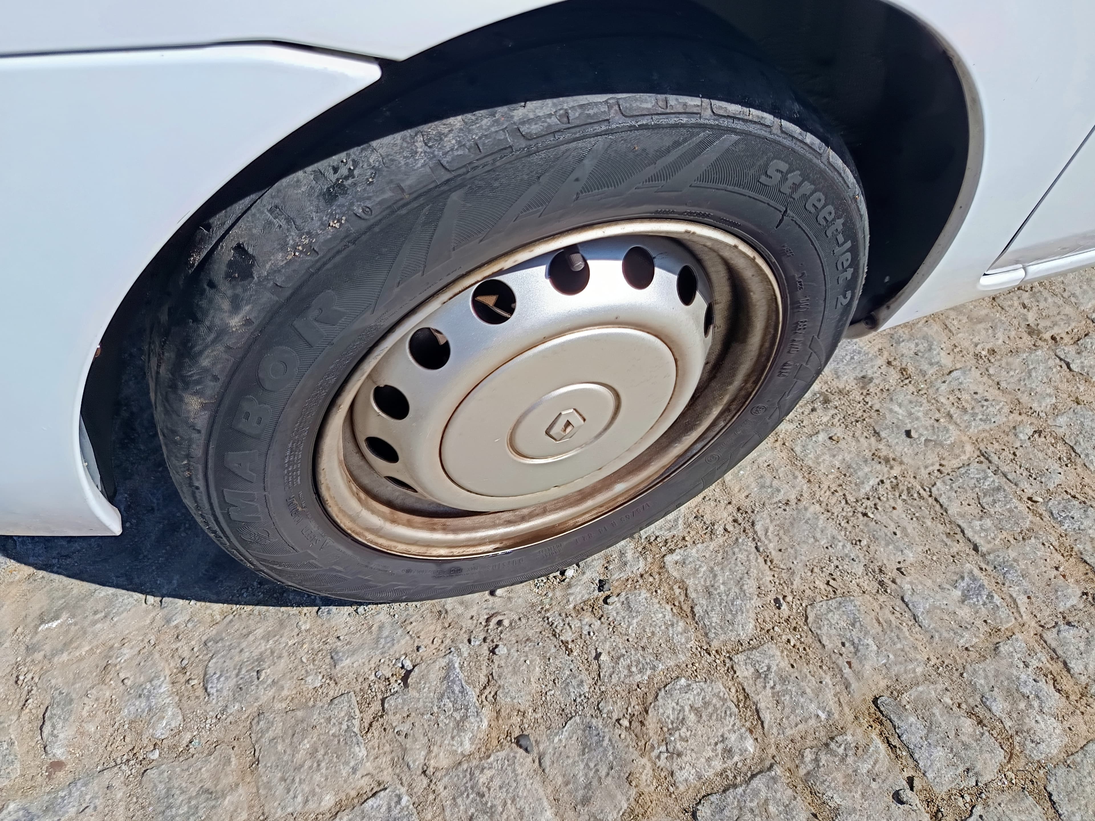 Renault Clio · Ano 2005 — imagen 16