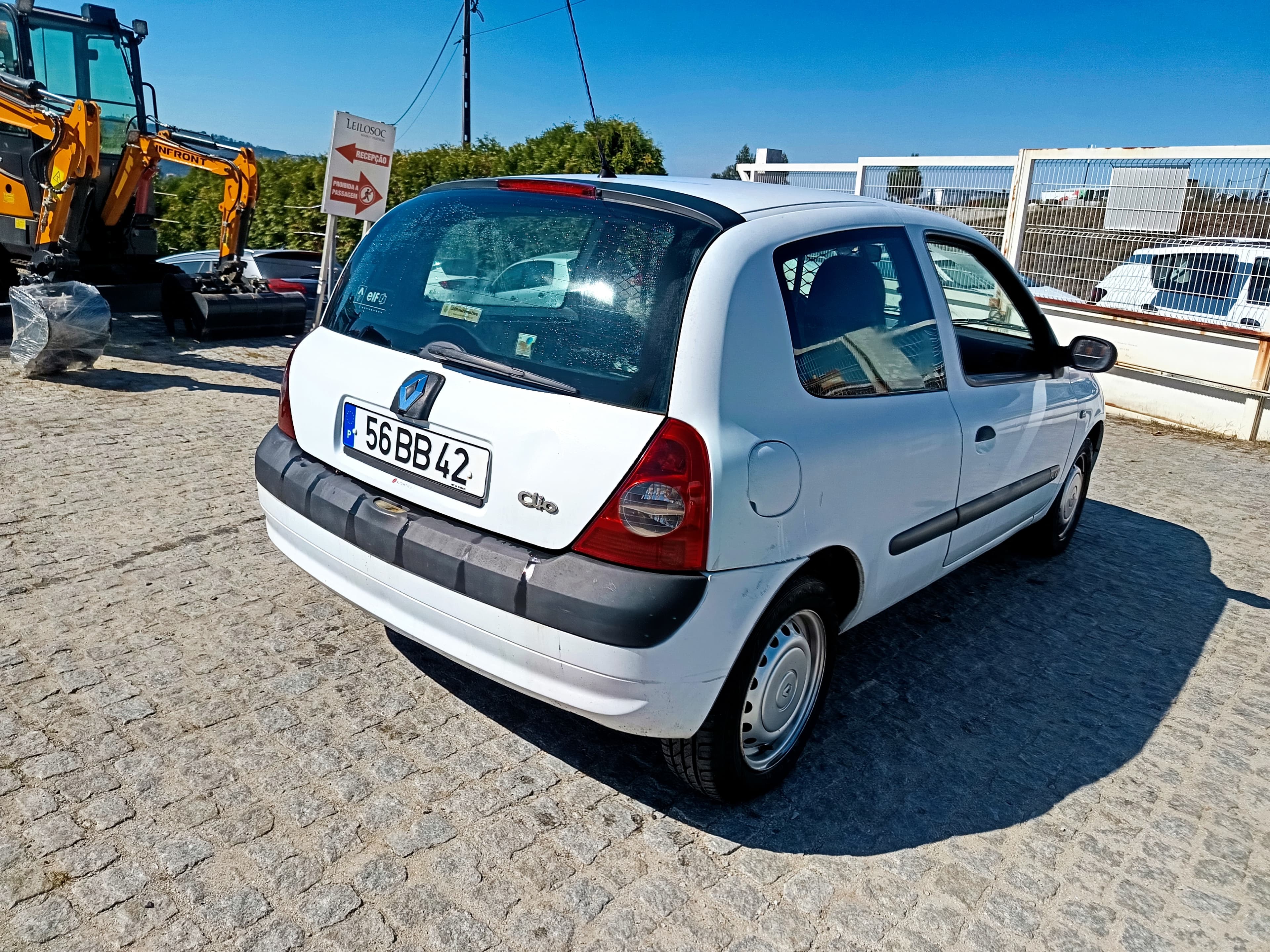 Renault Clio · Ano 2005 — imagen 4
