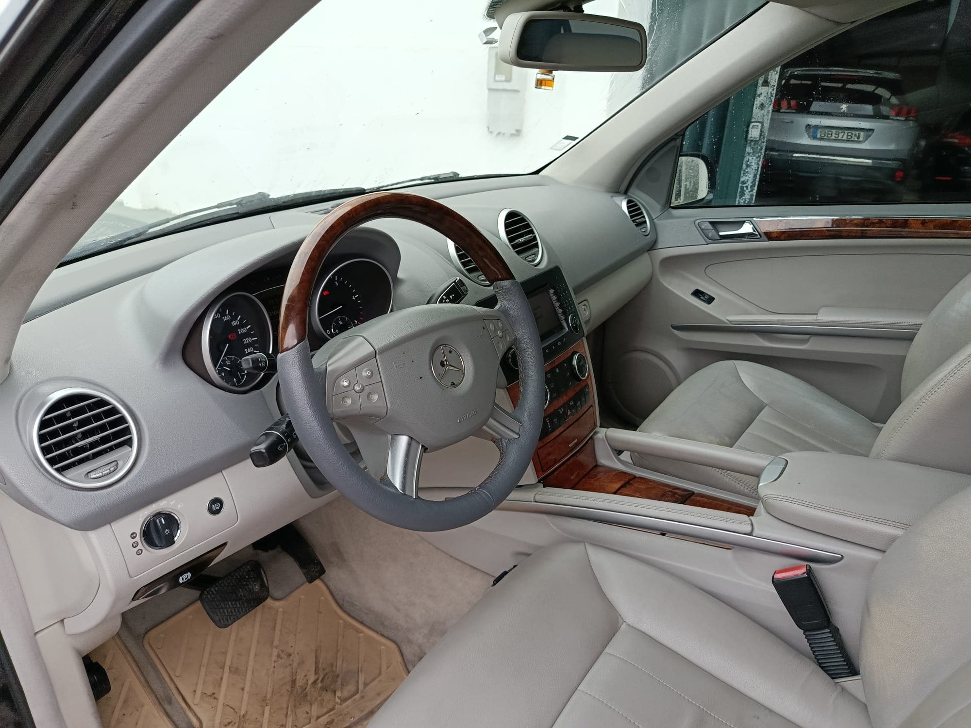 Mercedes-Benz ML 320 · Ano 2006 — imagem 16