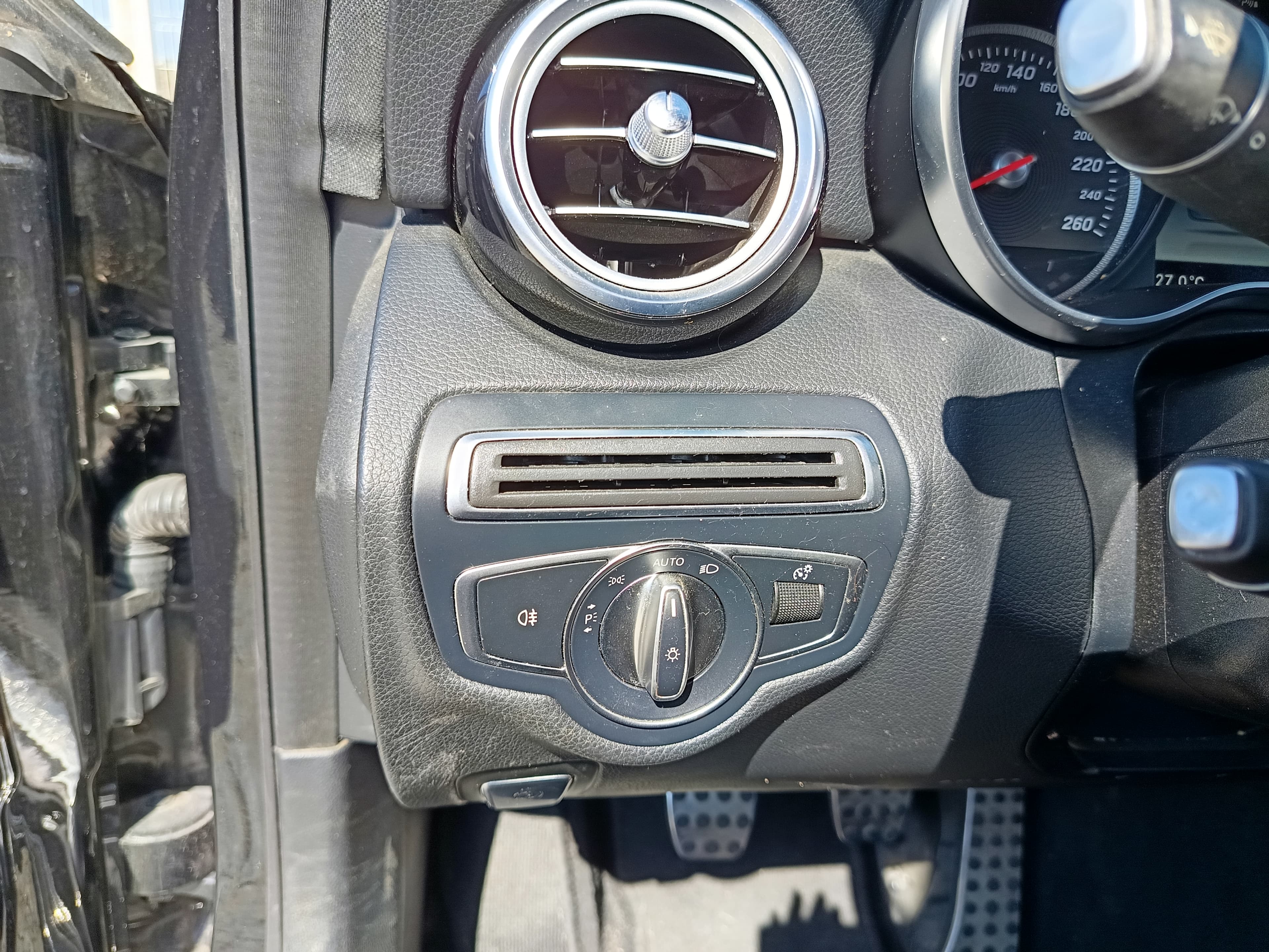Mercedes-Benz C180 · Ano 2017 — imagen 44