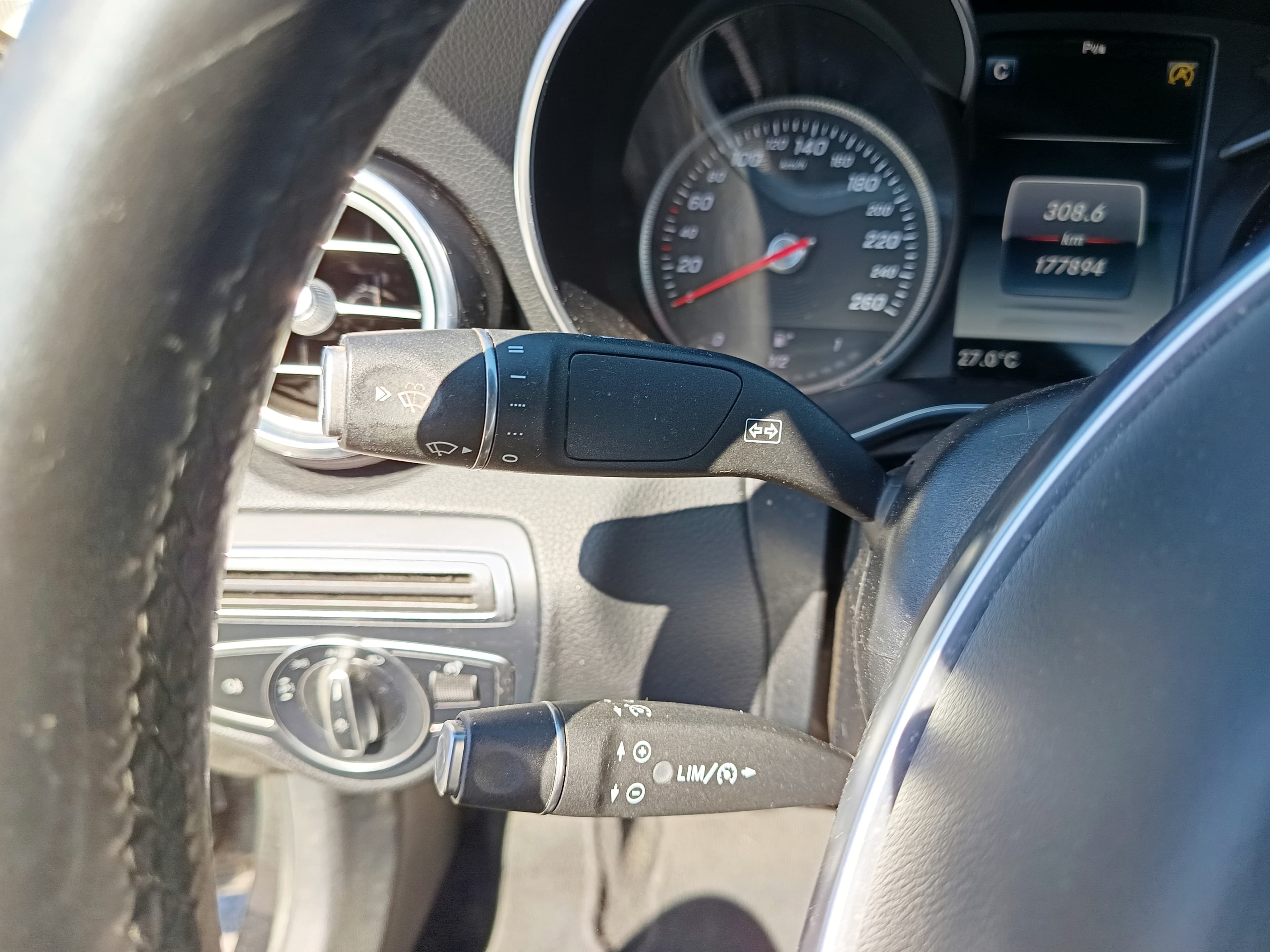 Mercedes-Benz C180 · Ano 2017 — imagen 43