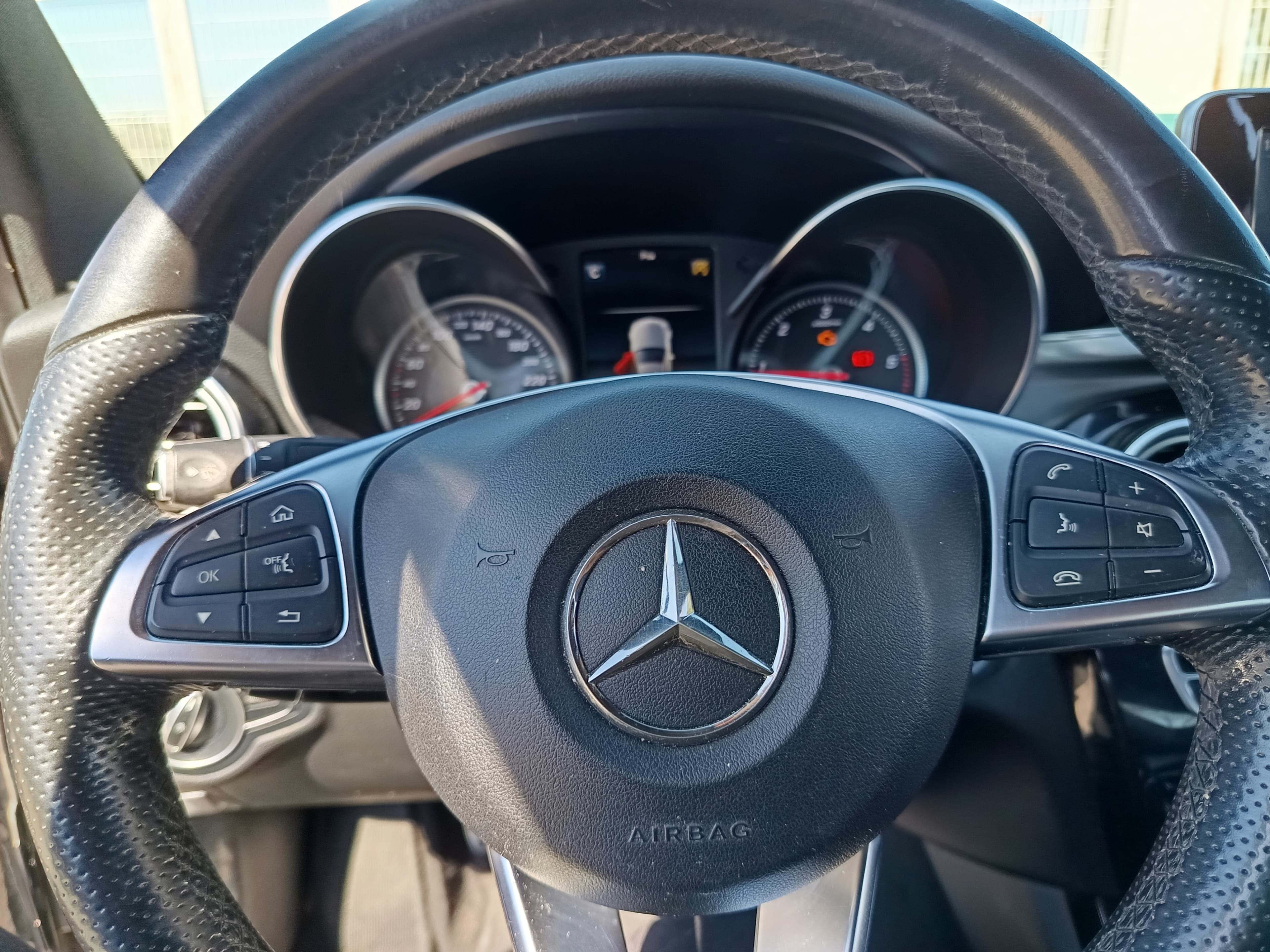 Mercedes-Benz C180 · Ano 2017 — imagen 41